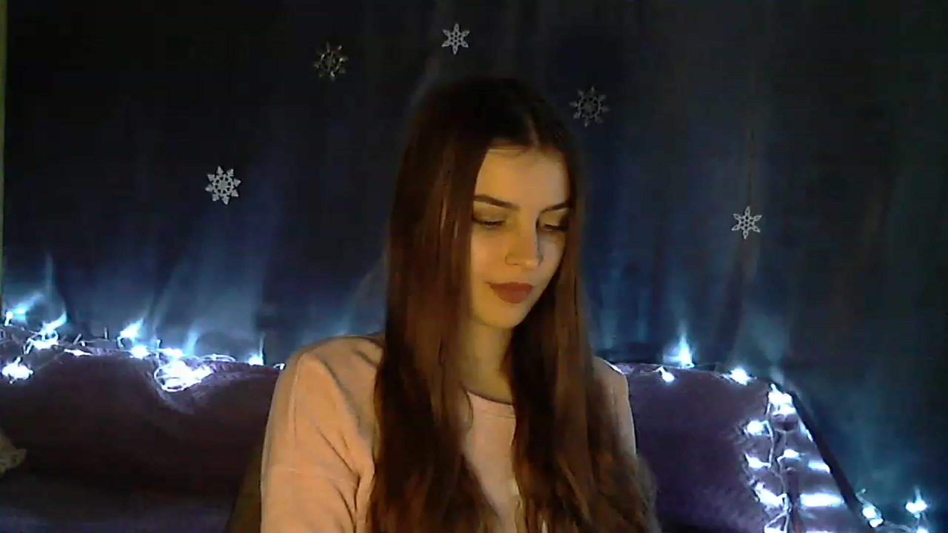 Gallery image thumbnail from CocaCola_Girl's myfreecams stream on, 12/26/2022, 11:20 image 14 of 20