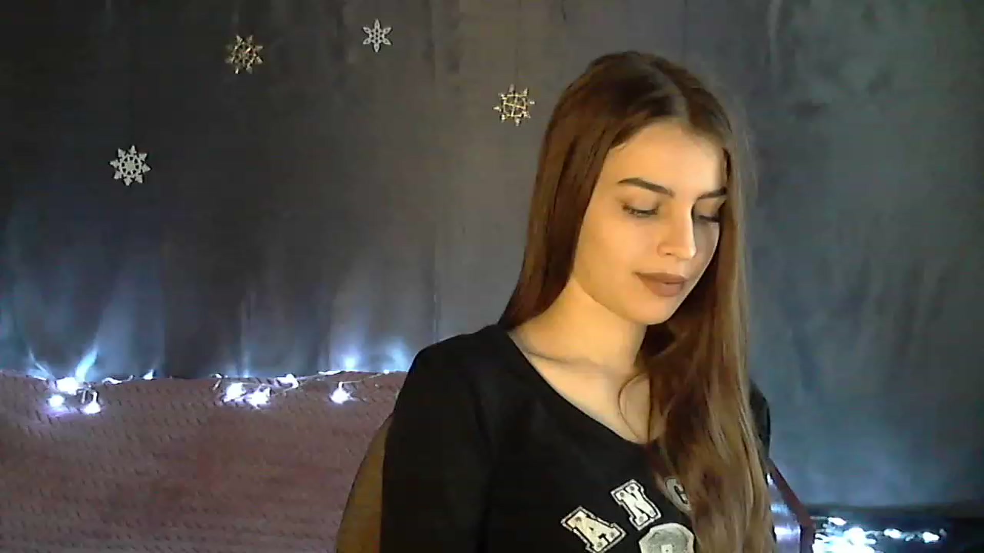Gallery image thumbnail from CocaCola_Girl's myfreecams stream on, 01/03/2023, 08:44 image 16 of 20