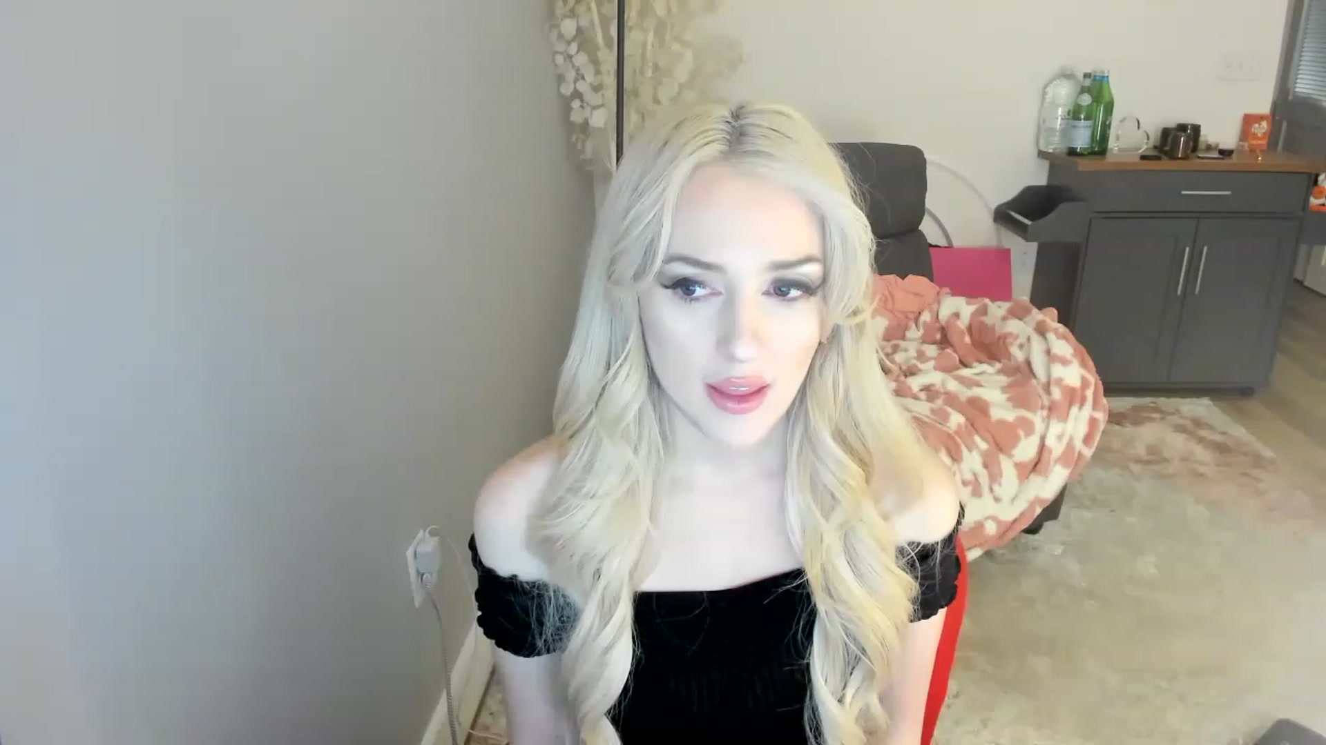 Gallery image thumbnail from CockCUMCages's myfreecams stream on, 04/12/2023, 02:17 image 18 of 20