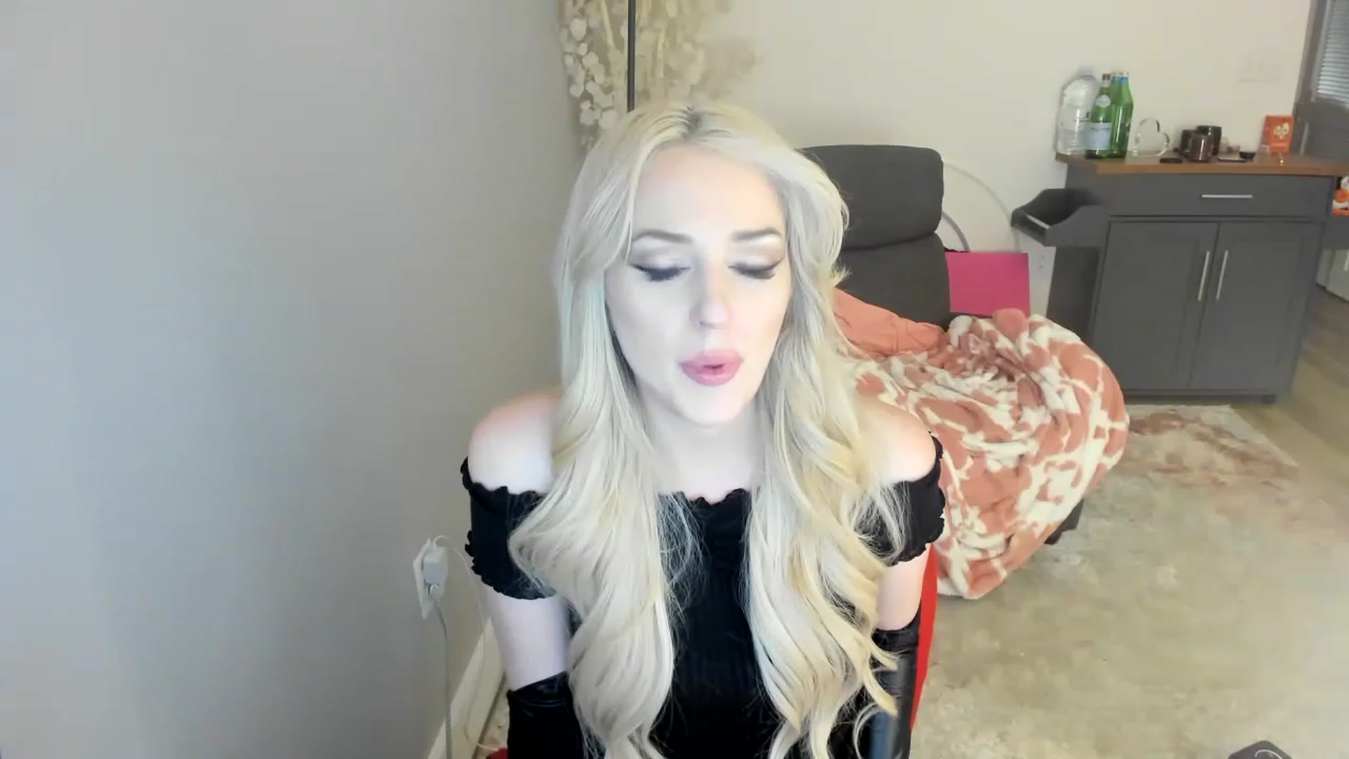 Gallery image thumbnail from CockCUMCages's myfreecams stream on, 04/12/2023, 05:57 image 3 of 20