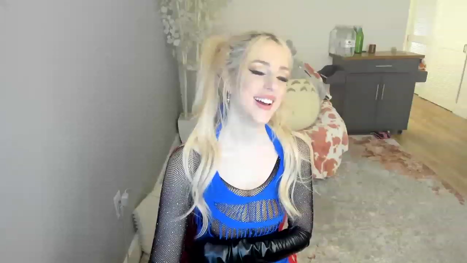 Gallery image thumbnail from CockDommeMilk's myfreecams stream on, 01/01/2023, 24:06 image 8 of 20