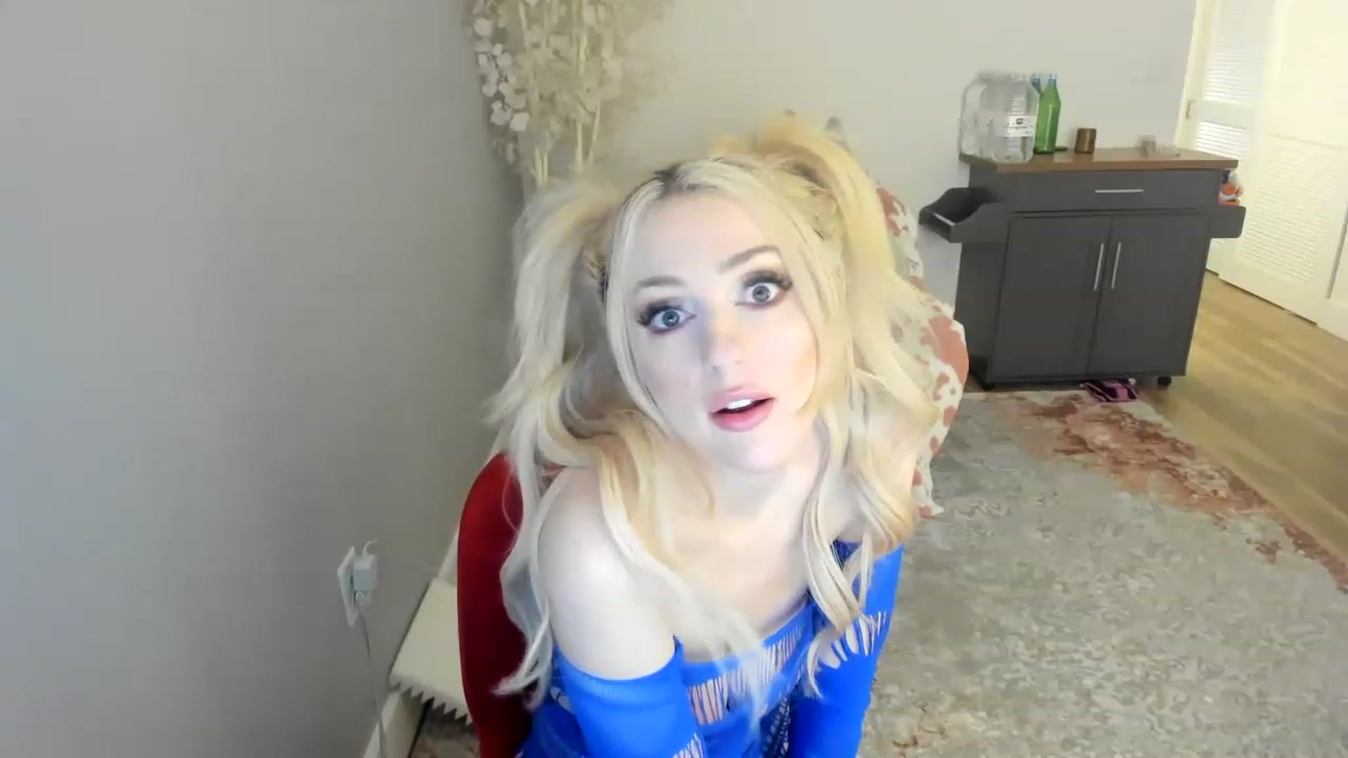 Gallery image thumbnail from CockMilkDomme's myfreecams stream on, 12/29/2022, 02:15 image 10 of 20