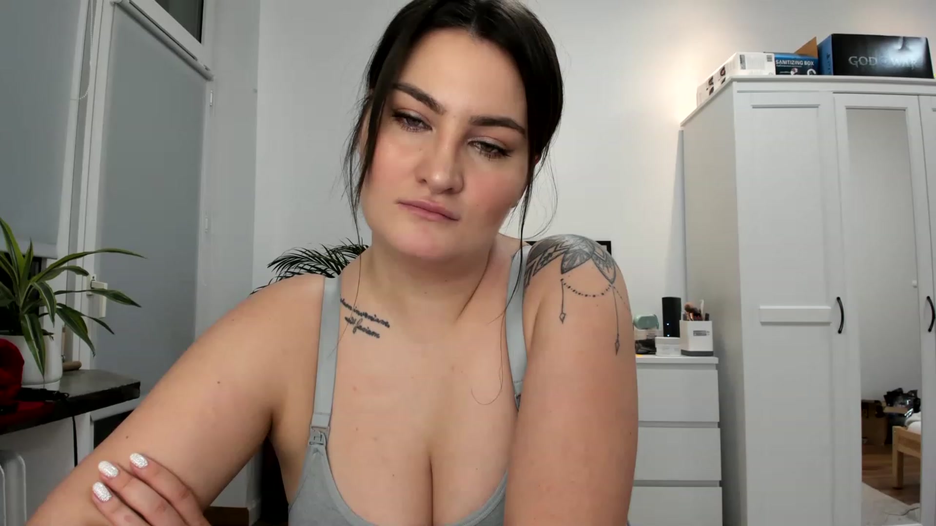 Gallery image thumbnail from CocoCartel's myfreecams stream on, 01/11/2023, 24:09 image 8 of 20