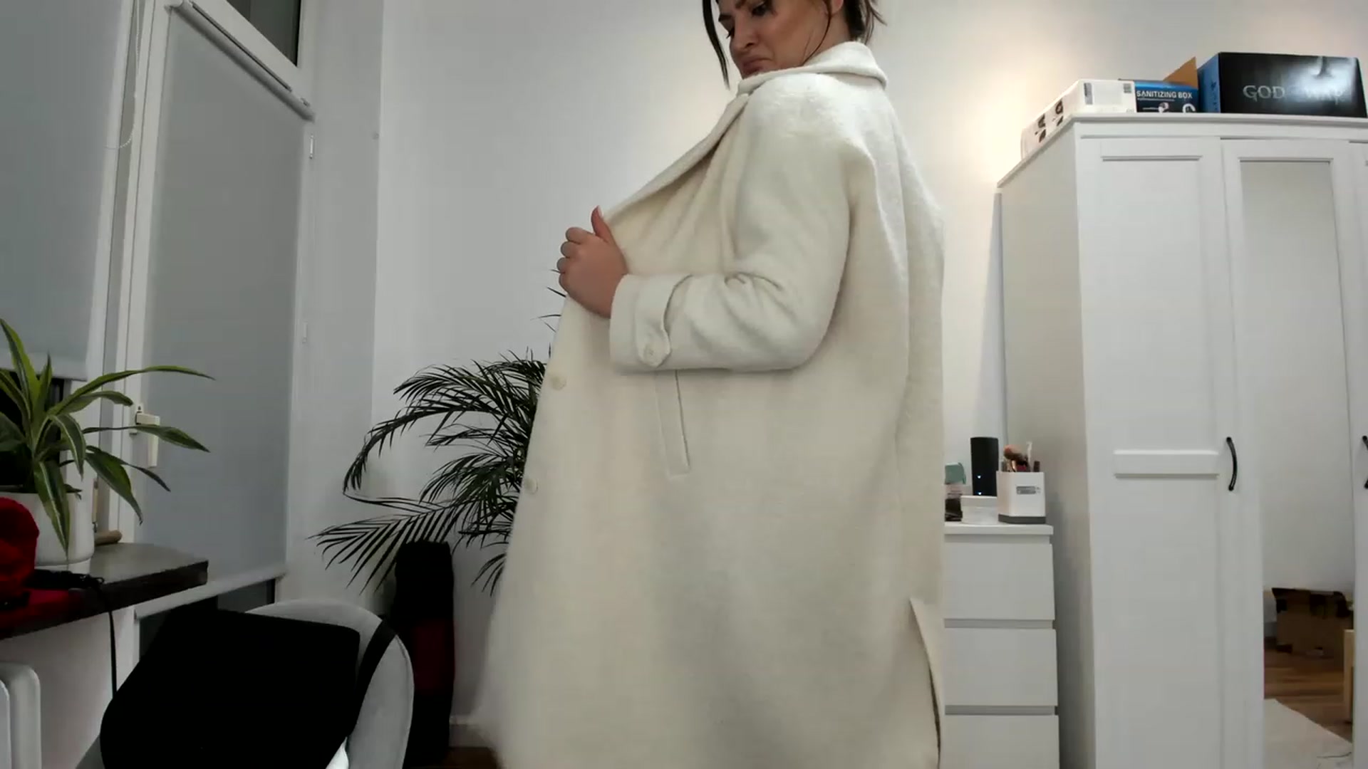 Gallery image thumbnail from CocoCartel's myfreecams stream on, 01/11/2023, 24:09 image 4 of 20