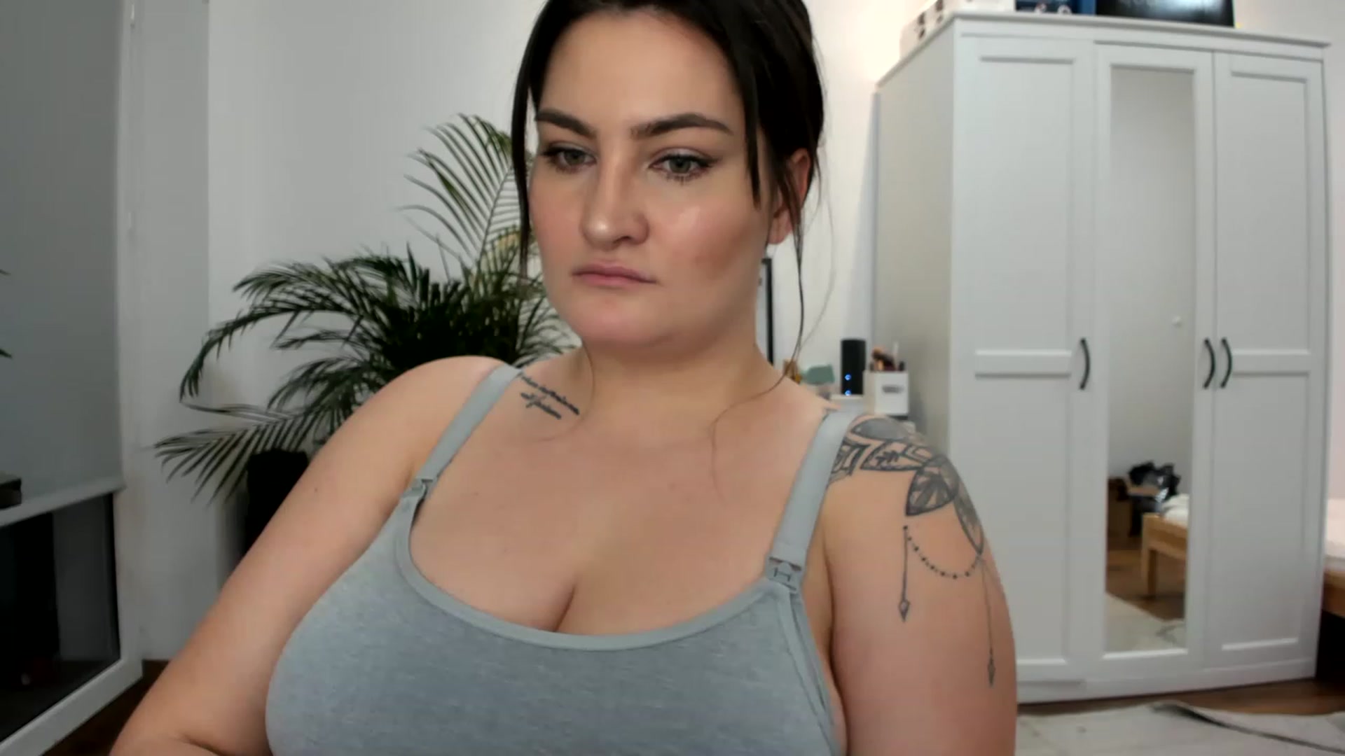 Gallery image thumbnail from CocoCartel's myfreecams stream on, 01/11/2023, 24:09 image 10 of 20