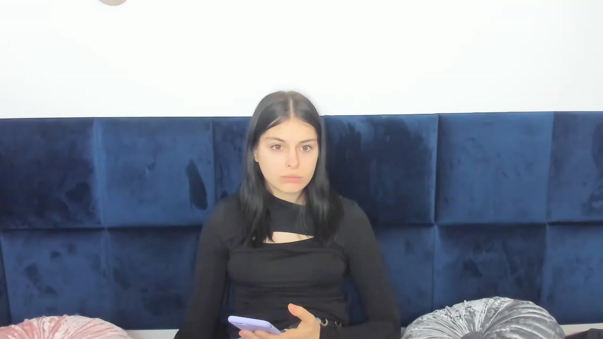Gallery image thumbnail from CocoChanelka's myfreecams stream on, 01/16/2023, 16:20 image 14 of 20