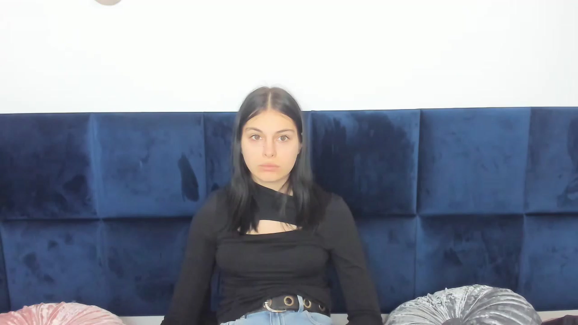Gallery image thumbnail from CocoChanelka's myfreecams stream on, 01/16/2023, 16:20 image 19 of 20