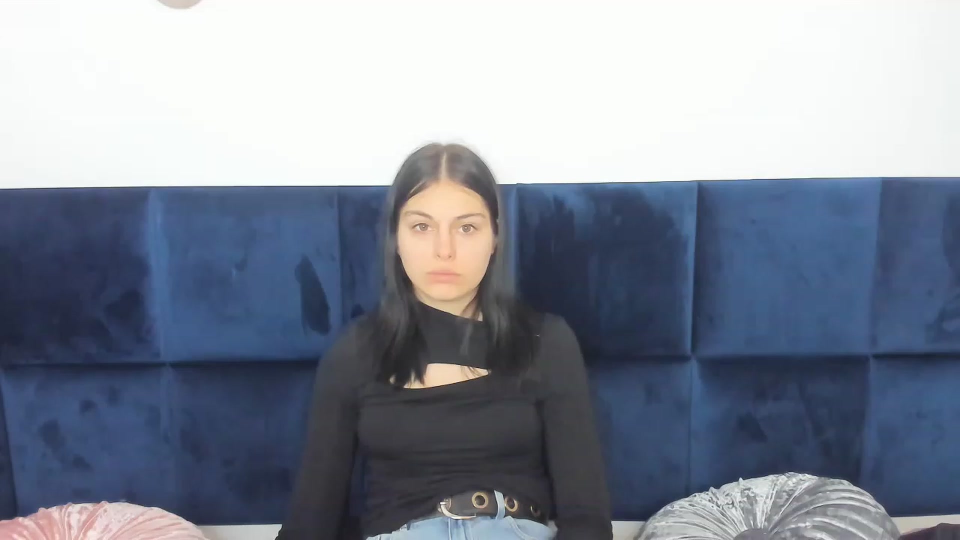 Gallery image thumbnail from CocoChanelka's myfreecams stream on, 01/16/2023, 16:20 image 20 of 20