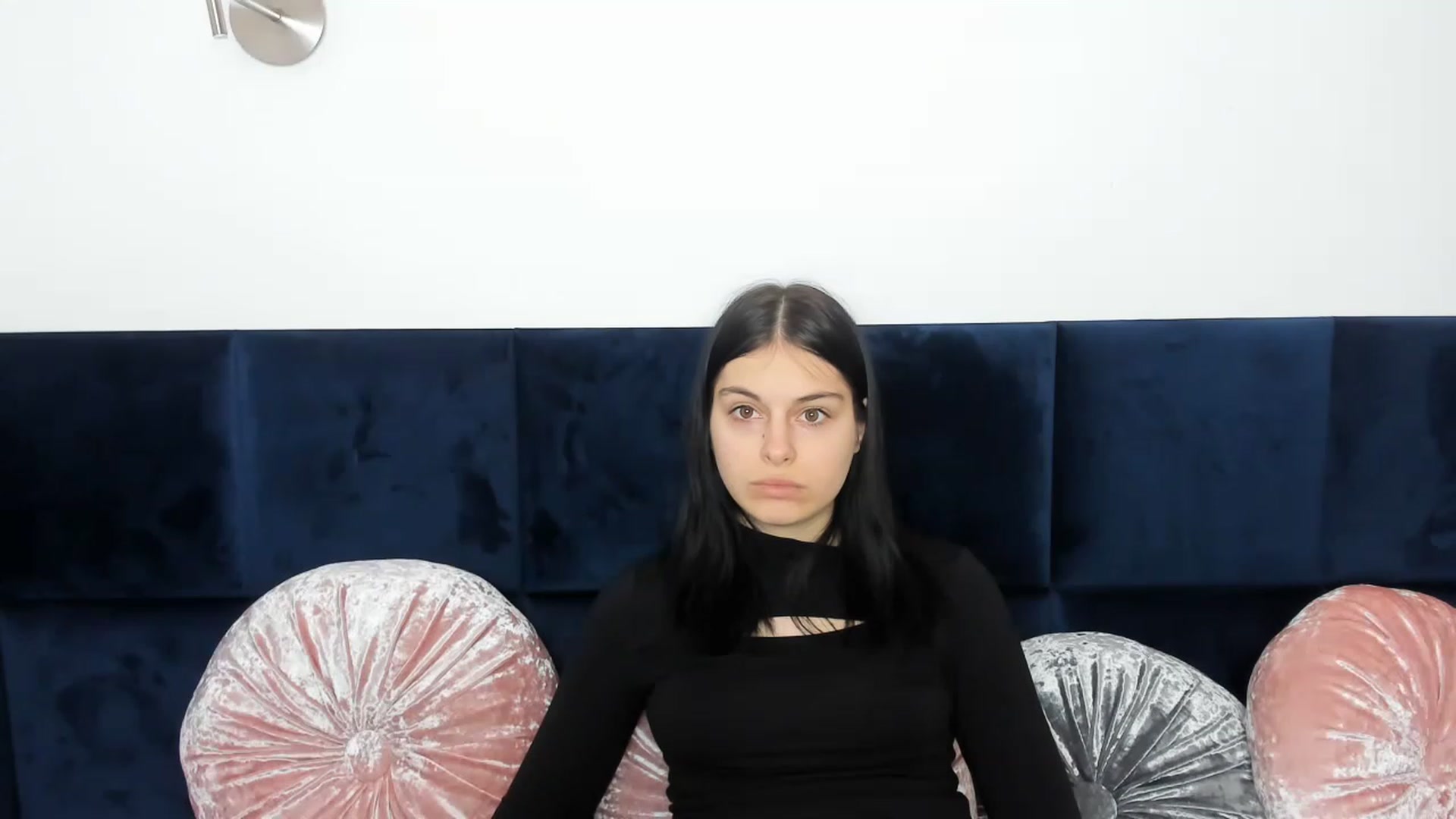 Gallery image thumbnail from CocoChanelka's myfreecams stream on, 01/16/2023, 17:19 image 19 of 20