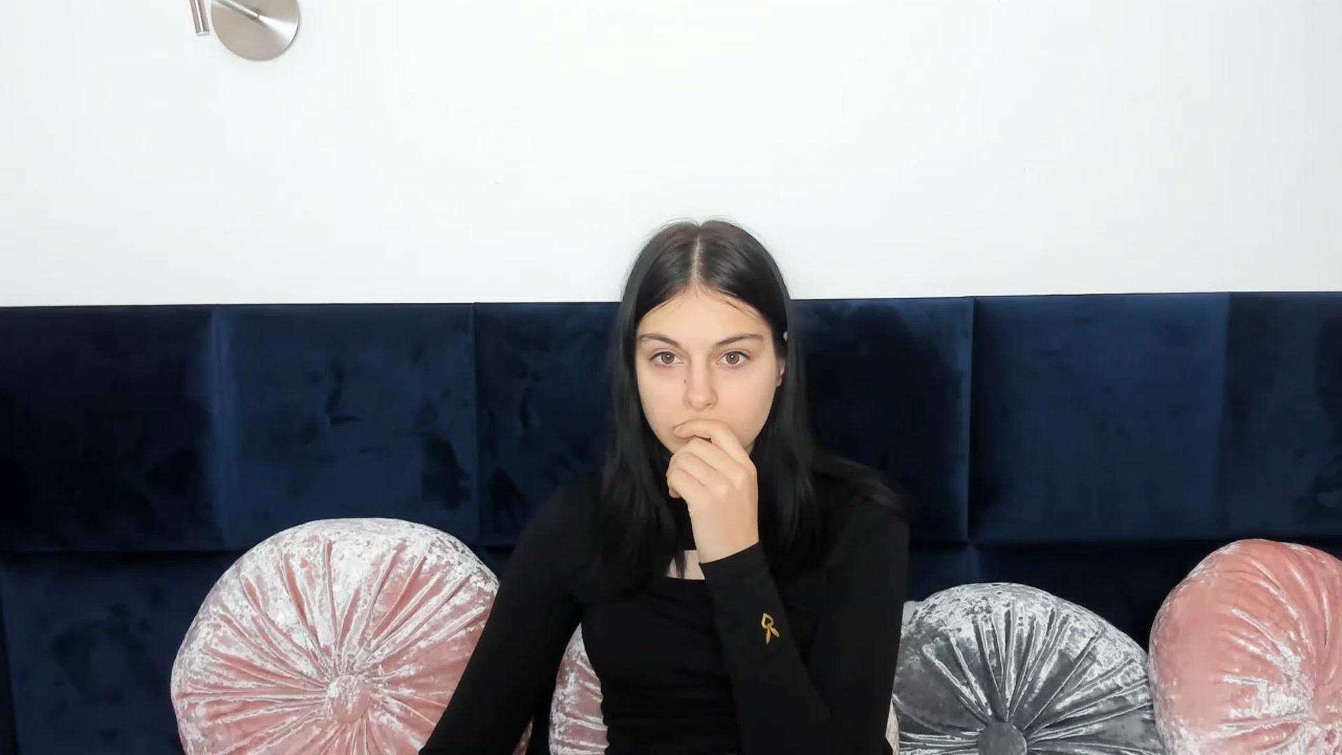 Gallery image thumbnail from CocoChanelka's myfreecams stream on, 01/16/2023, 17:19 image 9 of 20