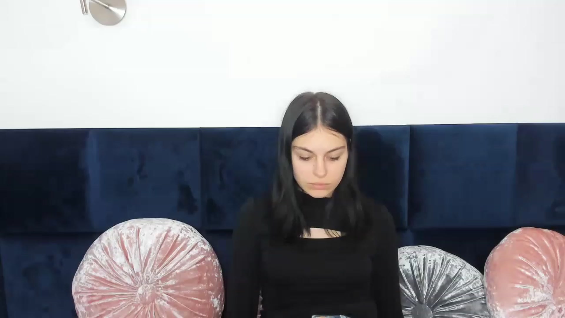 Gallery image thumbnail from CocoChanelka's myfreecams stream on, 01/16/2023, 17:19 image 13 of 20
