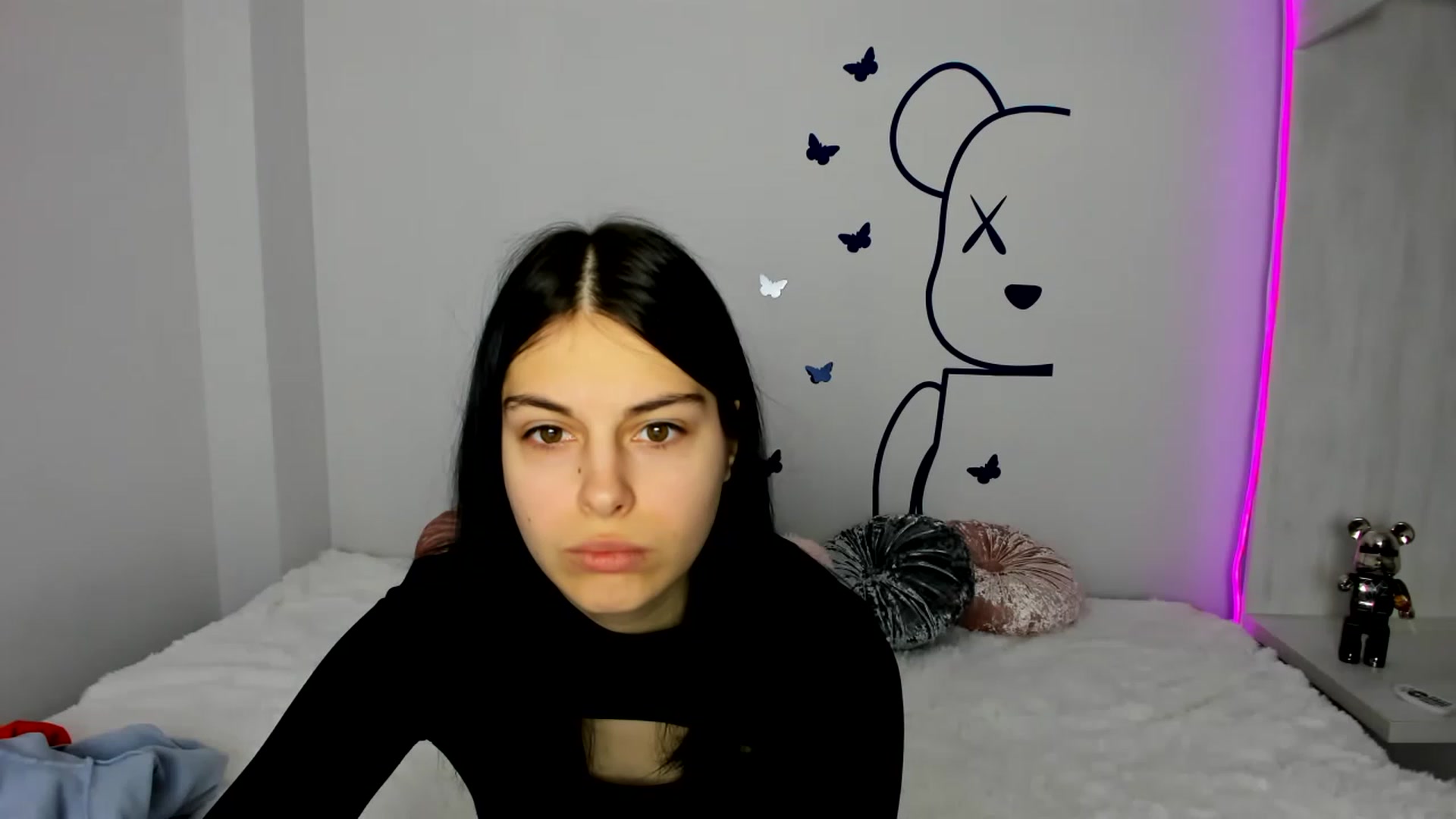 Gallery image thumbnail from CocoChanelka's myfreecams stream on, 01/19/2023, 17:01 image 16 of 20