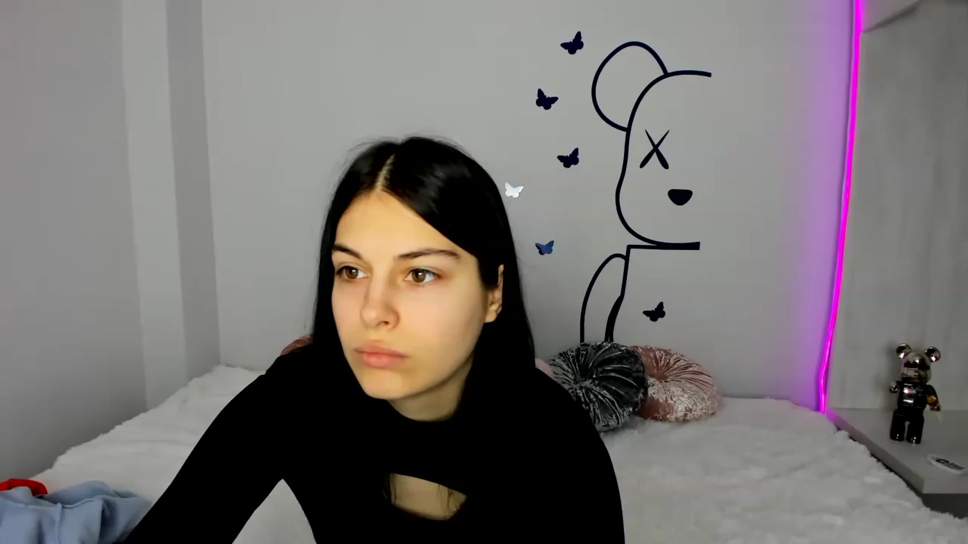 Gallery image thumbnail from CocoChanelka's myfreecams stream on, 01/19/2023, 17:01 image 15 of 20
