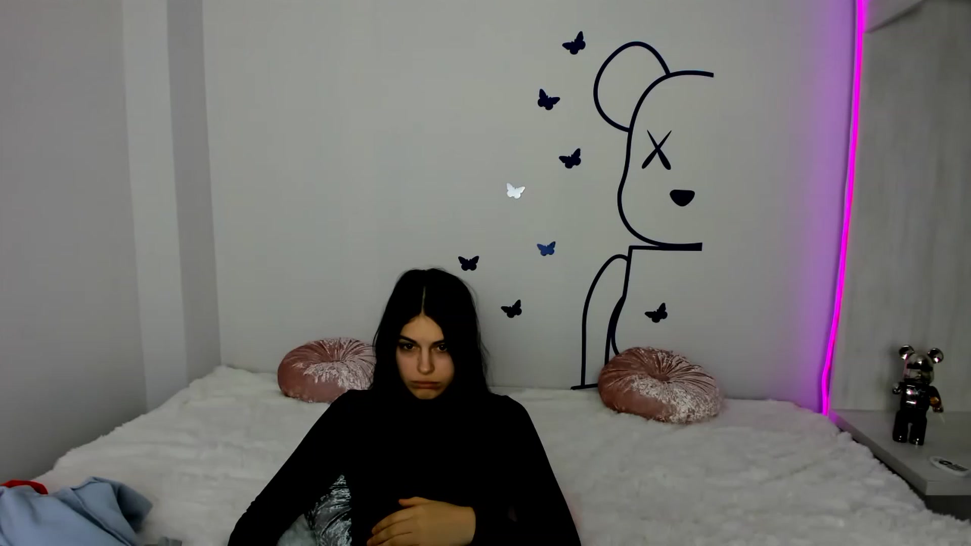 Gallery image thumbnail from CocoChanelka's myfreecams stream on, 01/19/2023, 17:01 image 20 of 20
