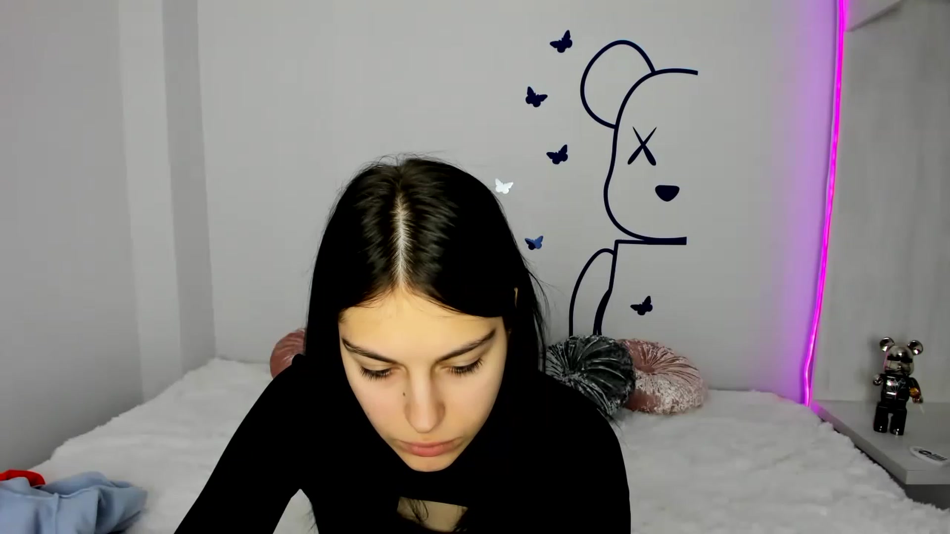 Gallery image thumbnail from CocoChanelka's myfreecams stream on, 01/19/2023, 17:01 image 11 of 20