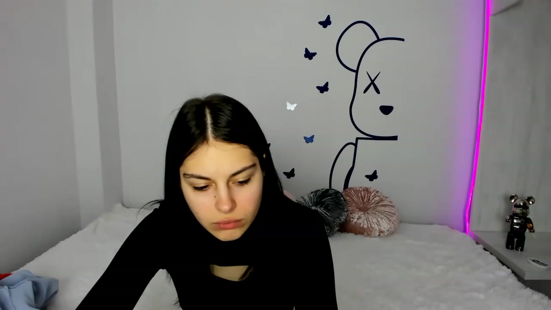 Gallery image thumbnail from CocoChanelka's myfreecams stream on, 01/19/2023, 17:01 image 2 of 20