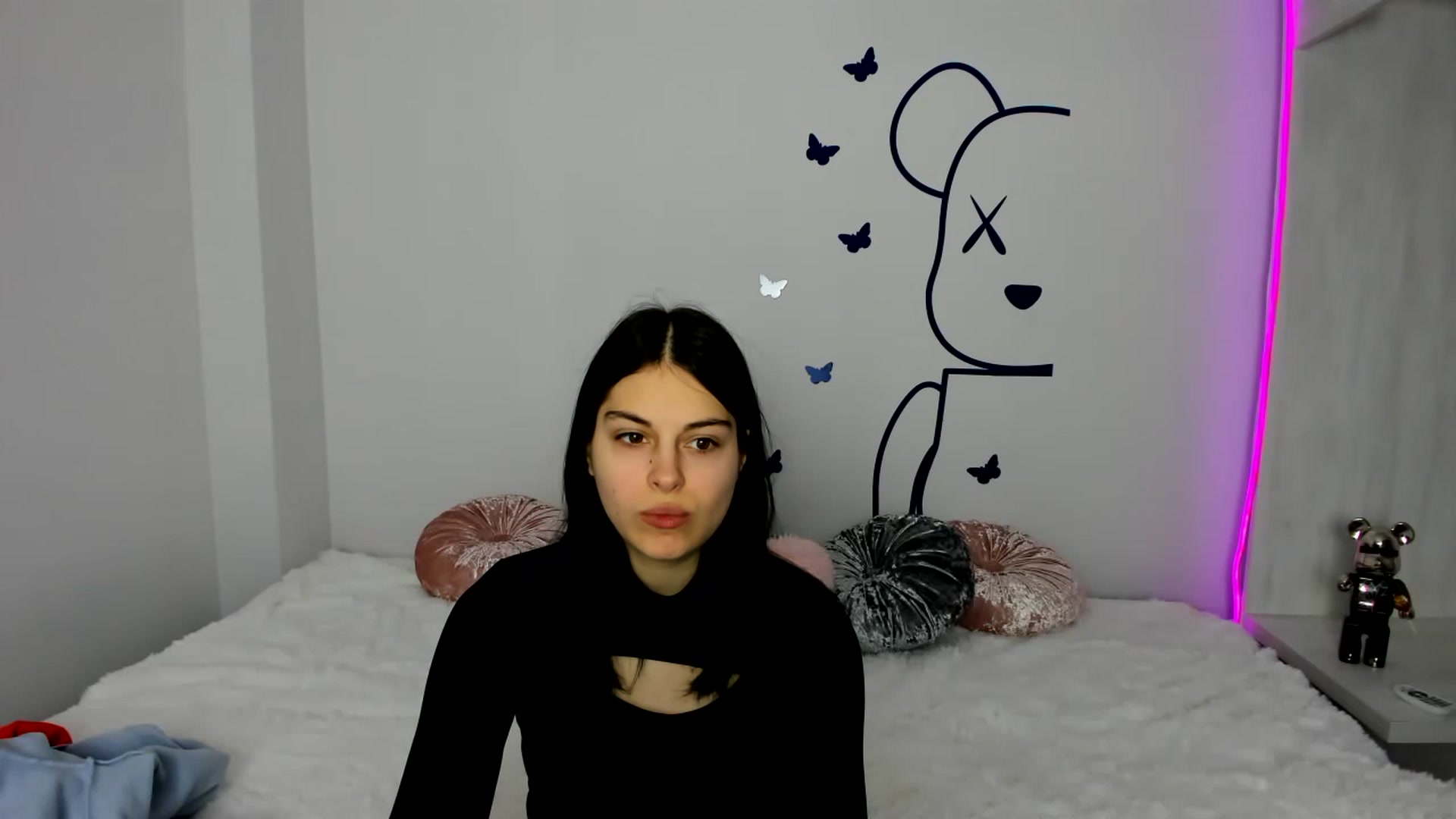 Gallery image thumbnail from CocoChanelka's myfreecams stream on, 01/19/2023, 17:01 image 9 of 20