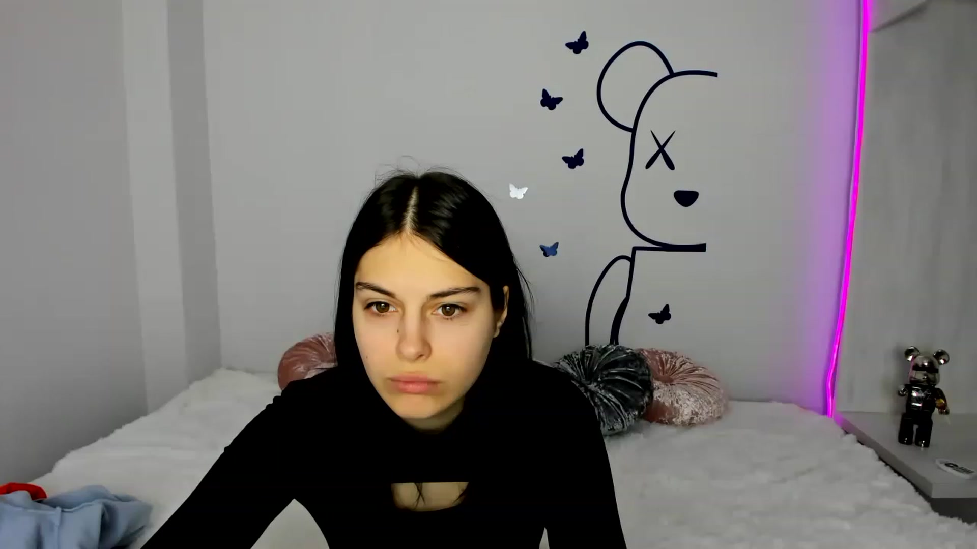 Gallery image thumbnail from CocoChanelka's myfreecams stream on, 01/19/2023, 17:01 image 10 of 20