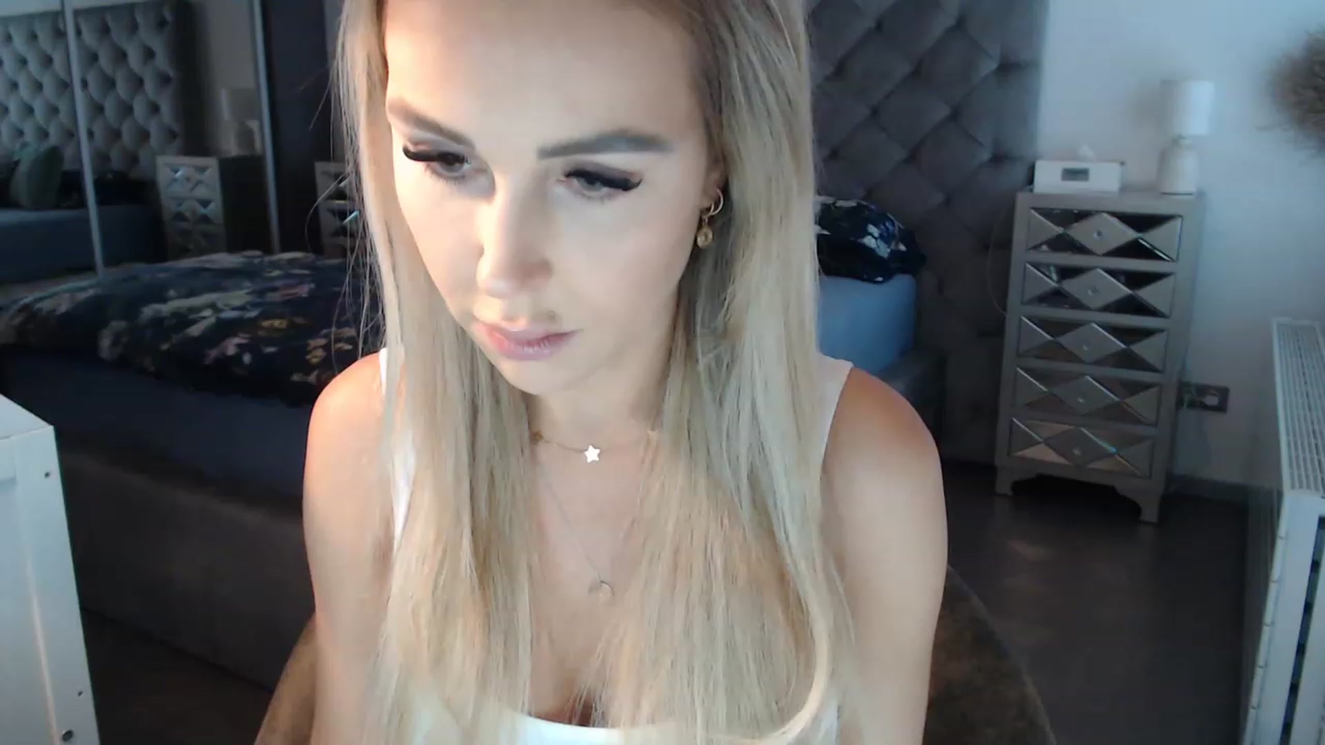 Gallery image thumbnail from CocoMia's myfreecams stream on, 11/23/2022, 09:09 image 20 of 20
