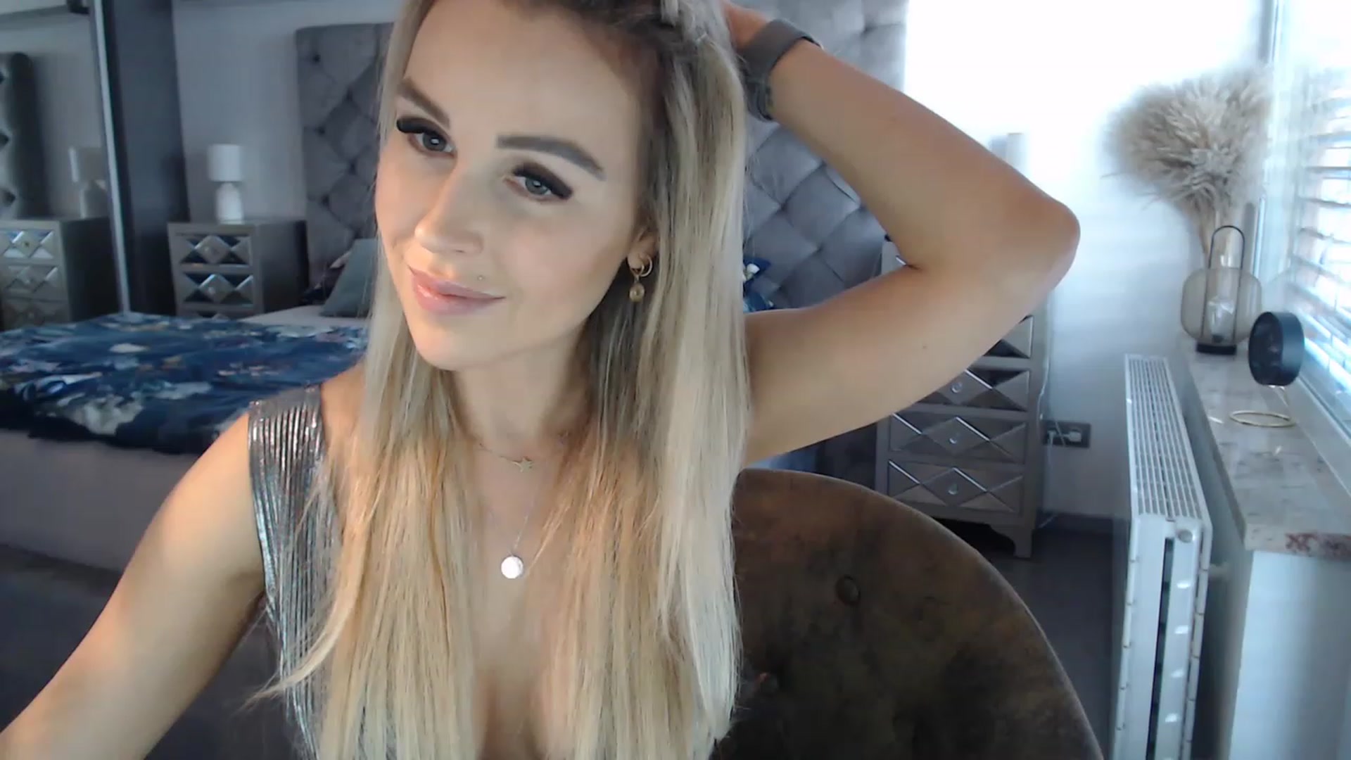 Gallery image thumbnail from CocoMia's myfreecams stream on, 12/01/2022, 10:17 image 20 of 20