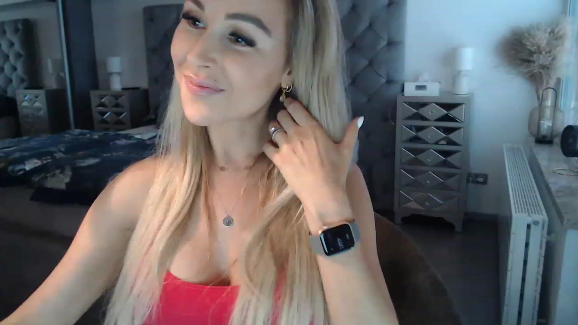 Gallery image thumbnail from CocoMia's myfreecams stream on, 12/02/2022, 11:12 image 6 of 20