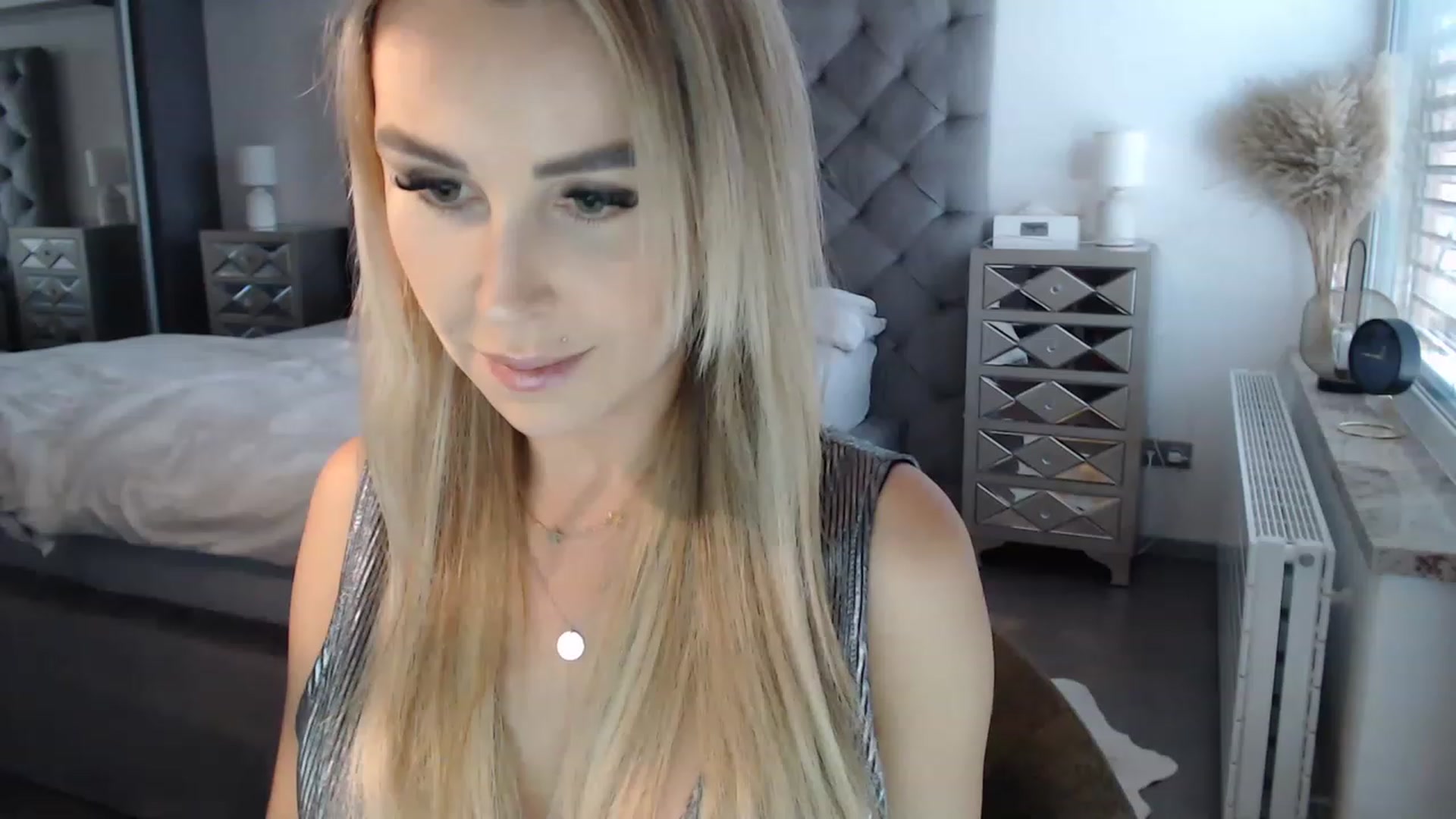 Gallery image thumbnail from CocoMia's myfreecams stream on, 01/12/2023, 12:05 image 1 of 20