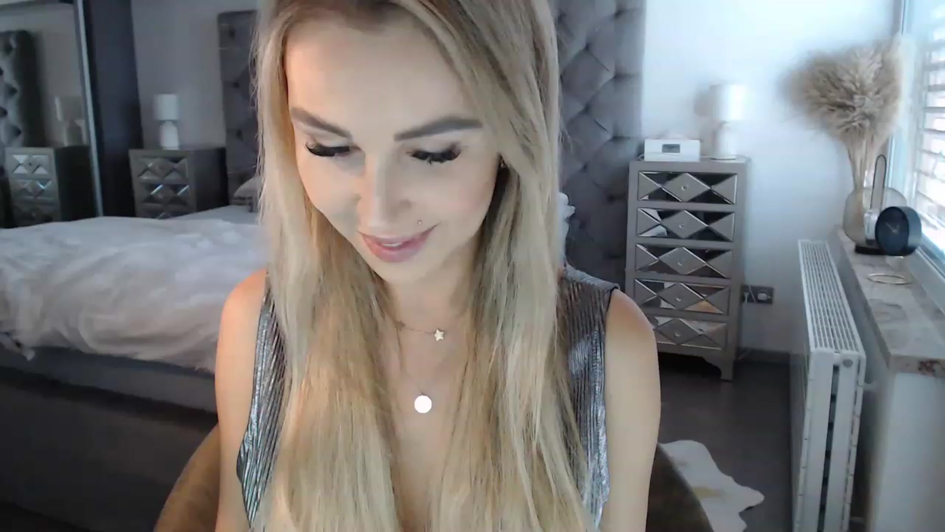 Gallery image thumbnail from CocoMia's myfreecams stream on, 01/12/2023, 12:05 image 6 of 20
