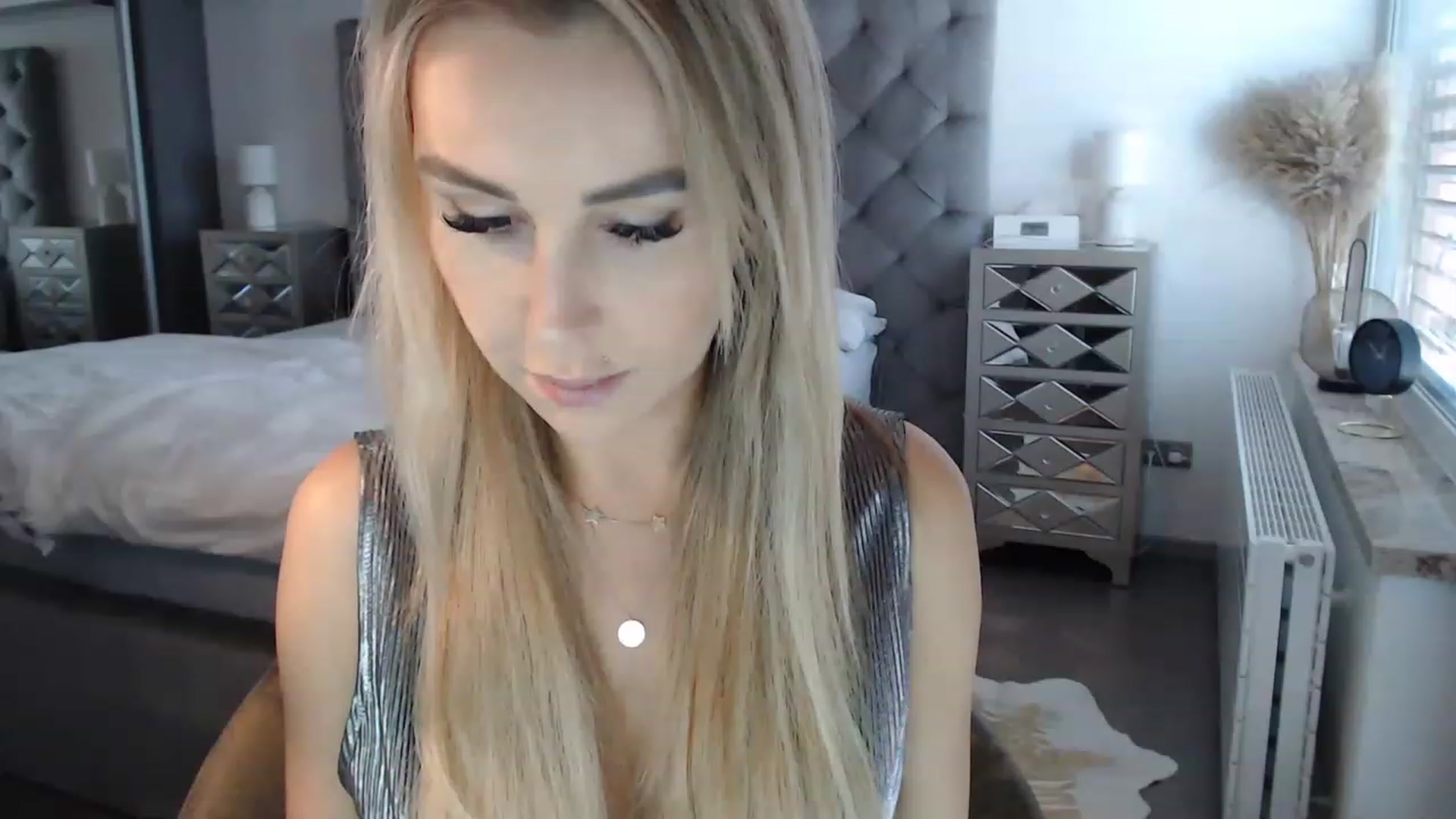 Gallery image thumbnail from CocoMia's myfreecams stream on, 01/12/2023, 12:05 image 8 of 20