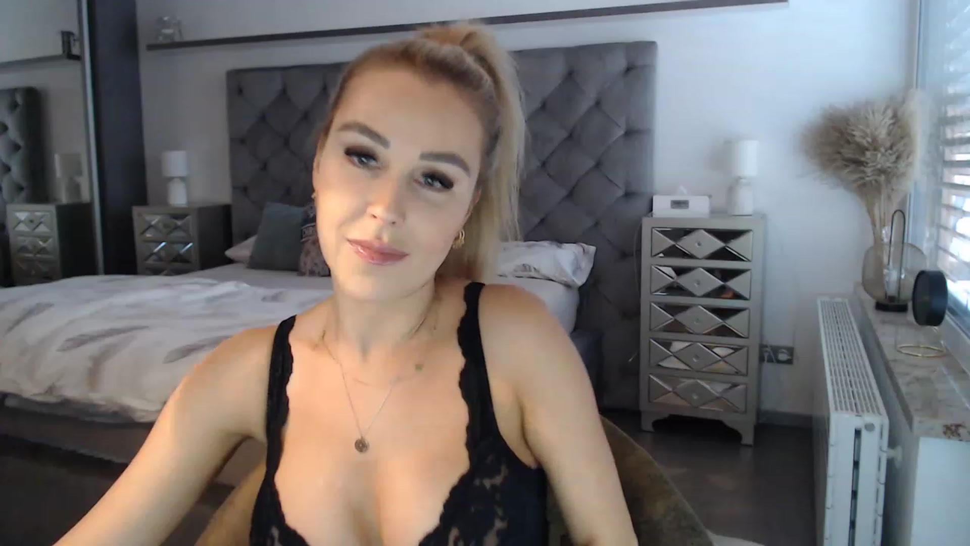Gallery image thumbnail from CocoMia's myfreecams stream on, 01/23/2023, 12:02 image 4 of 20