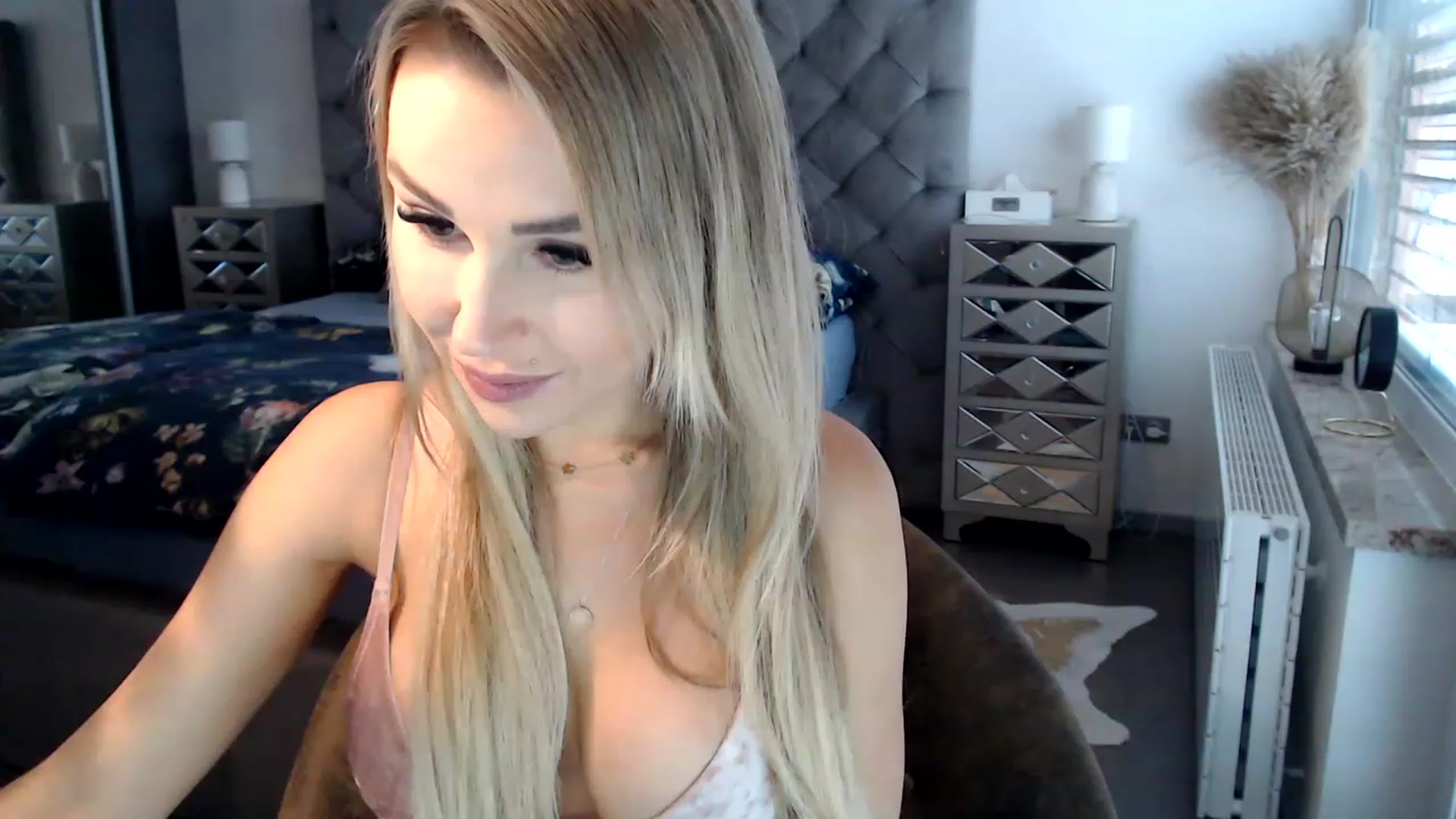 Gallery image thumbnail from CocoMia's myfreecams stream on, 01/30/2023, 11:55 image 15 of 20