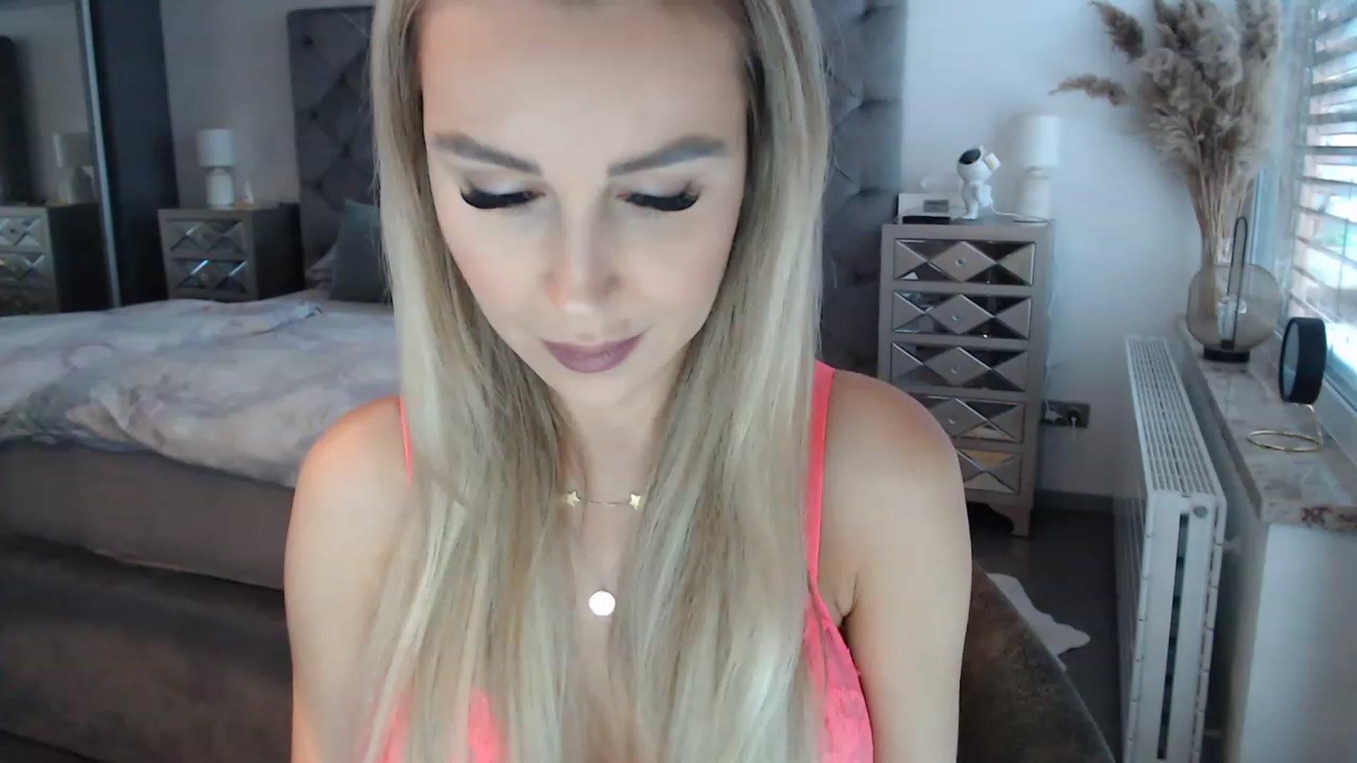 Gallery image thumbnail from CocoMia's myfreecams stream on, 02/17/2023, 12:22 image 1 of 20