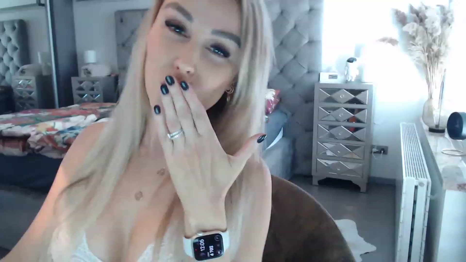 Gallery image thumbnail from CocoMia's myfreecams stream on, 03/03/2023, 11:21 image 8 of 20