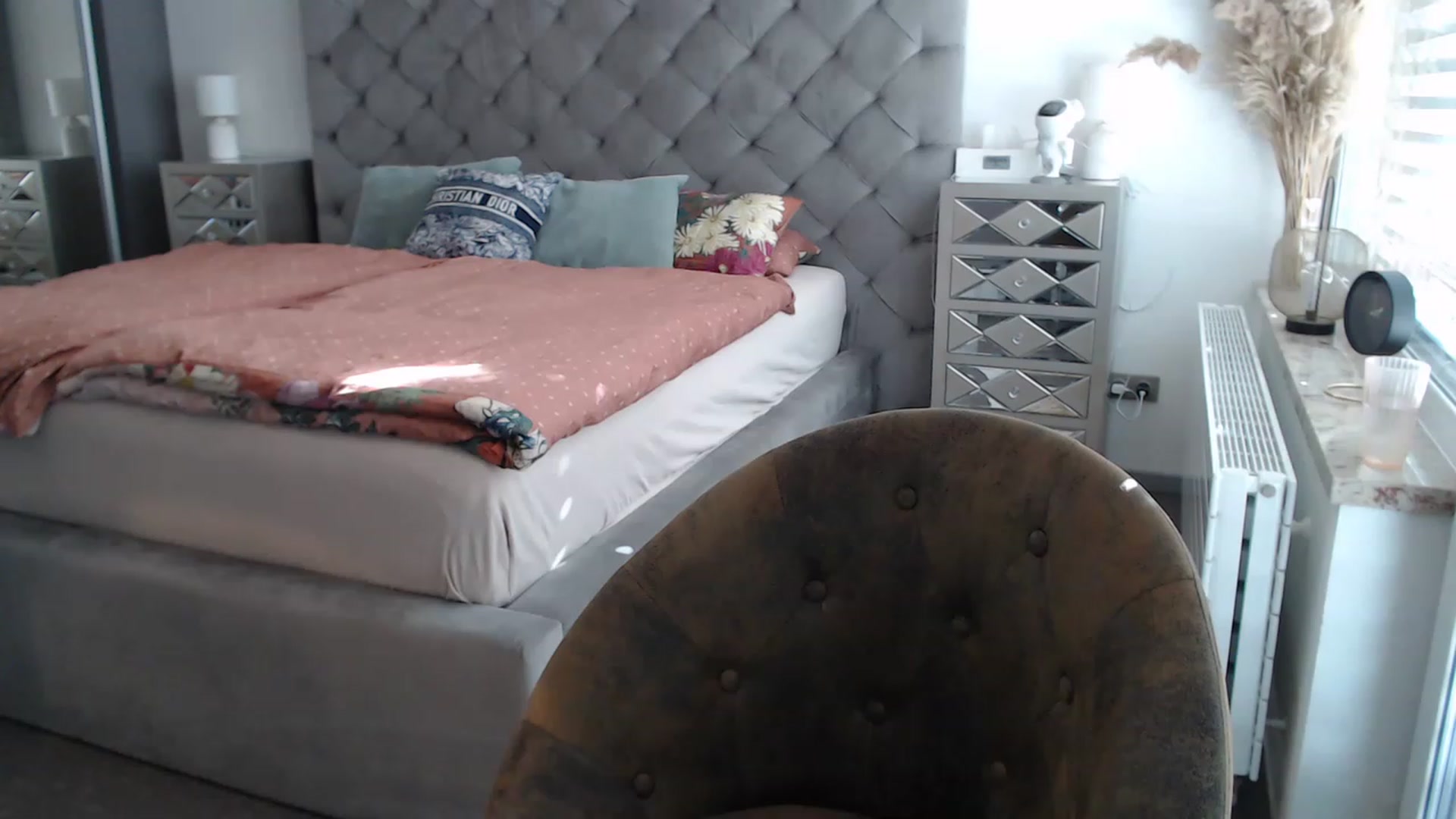 Gallery image thumbnail from CocoMia's myfreecams stream on, 03/07/2023, 13:06 image 19 of 20