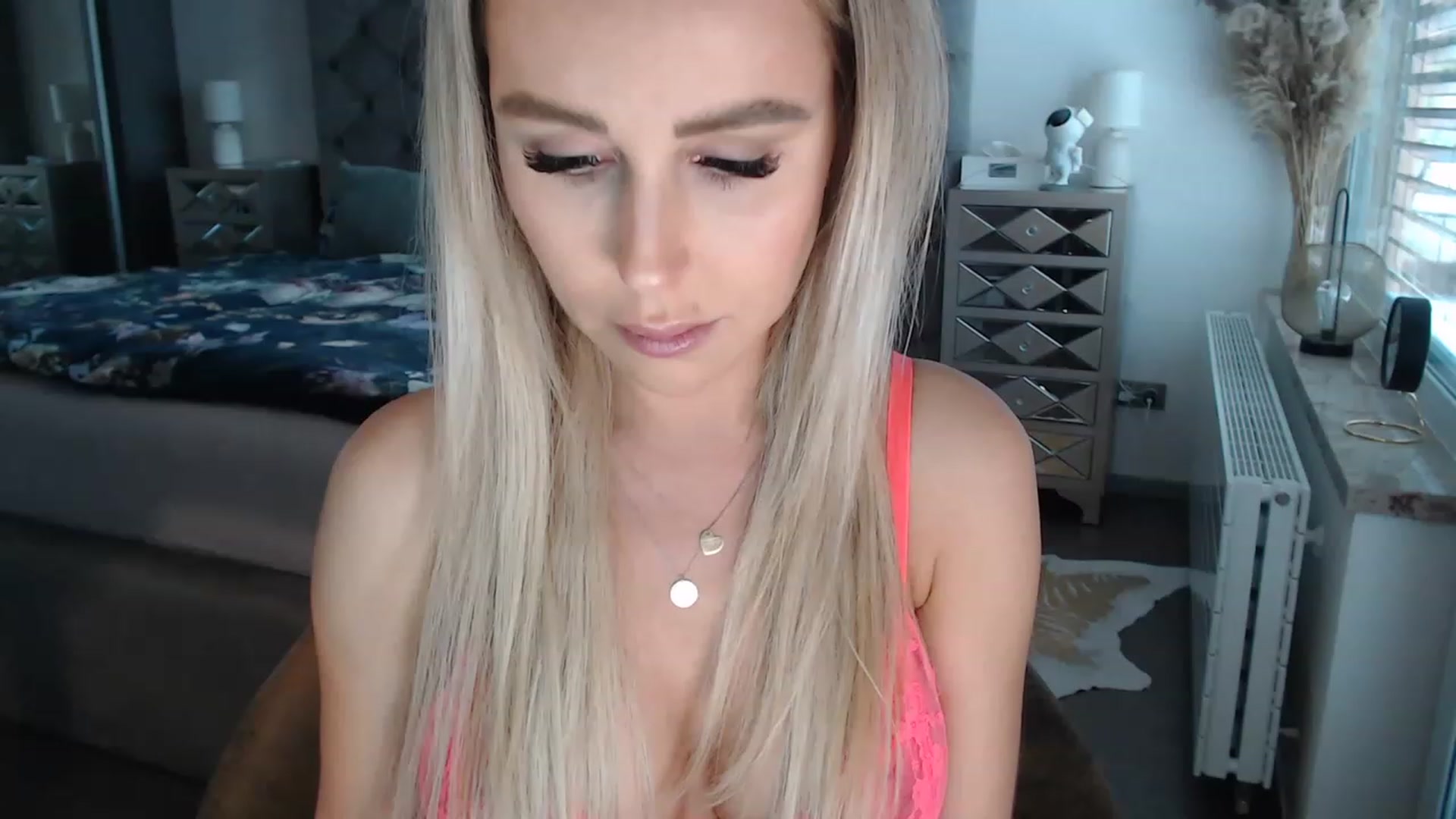 Gallery image thumbnail from CocoMia's myfreecams stream on, 05/11/2023, 12:38 image 2 of 20