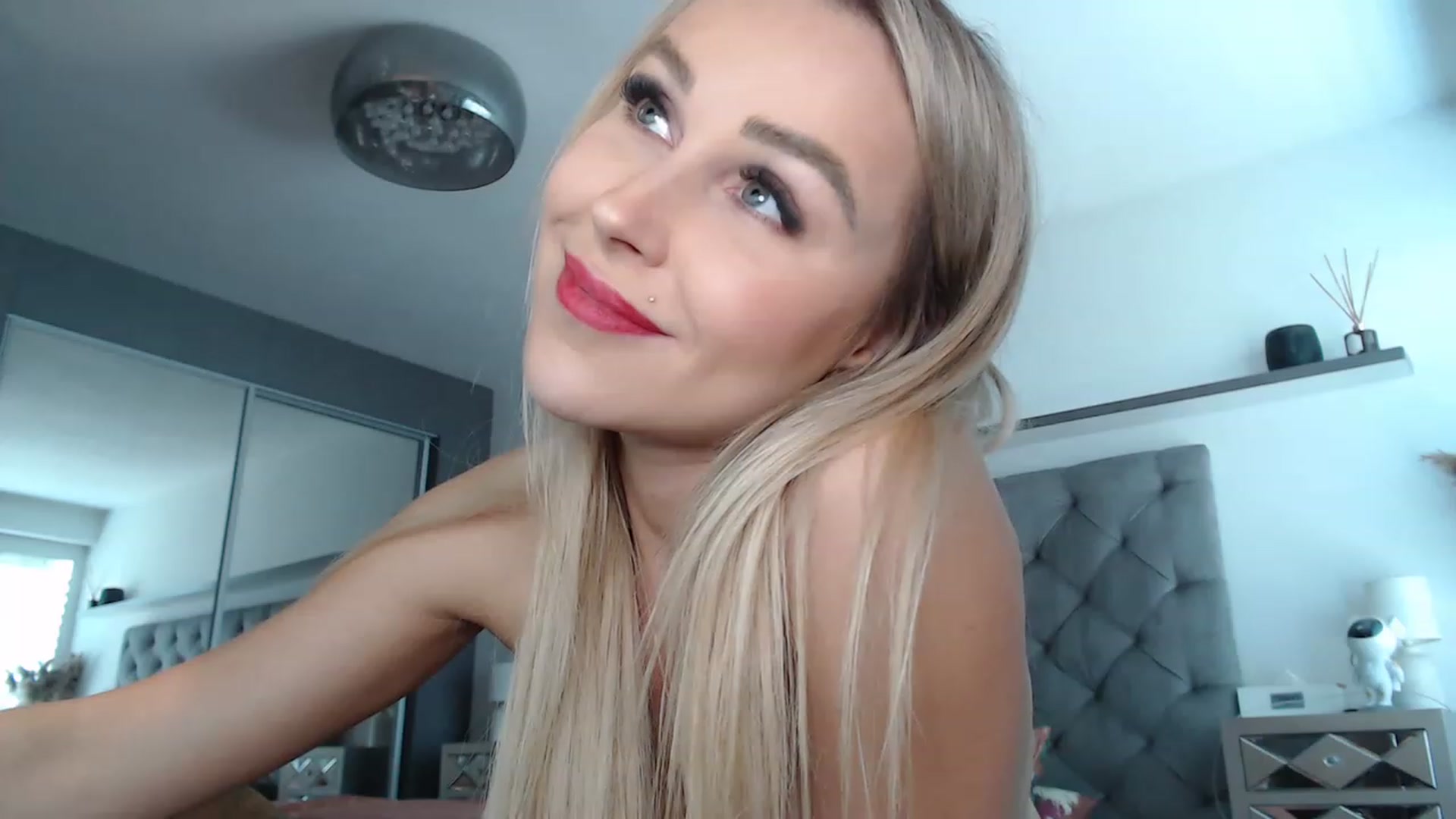 Gallery image thumbnail from CocoMia's myfreecams stream on, 05/25/2023, 12:42 image 2 of 20