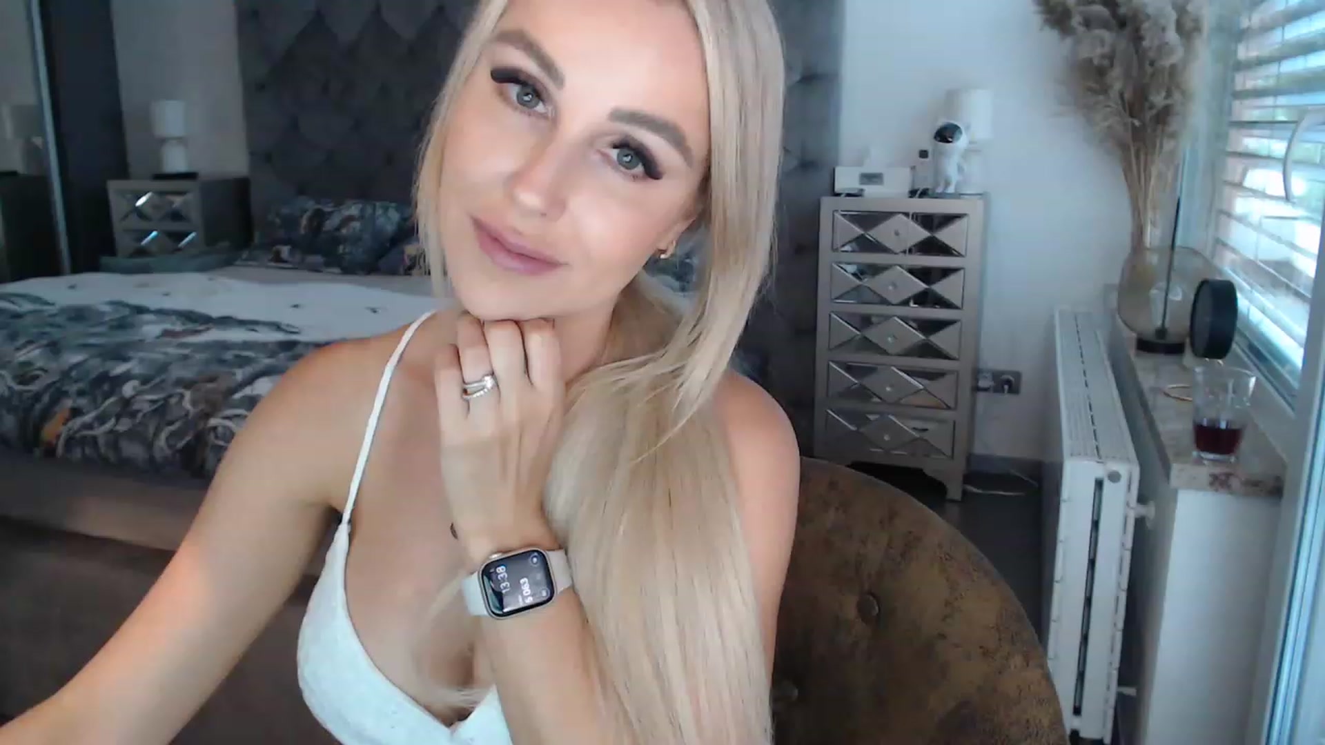 Gallery image thumbnail from CocoMia's myfreecams stream on, 08/01/2023, 11:47 image 8 of 20