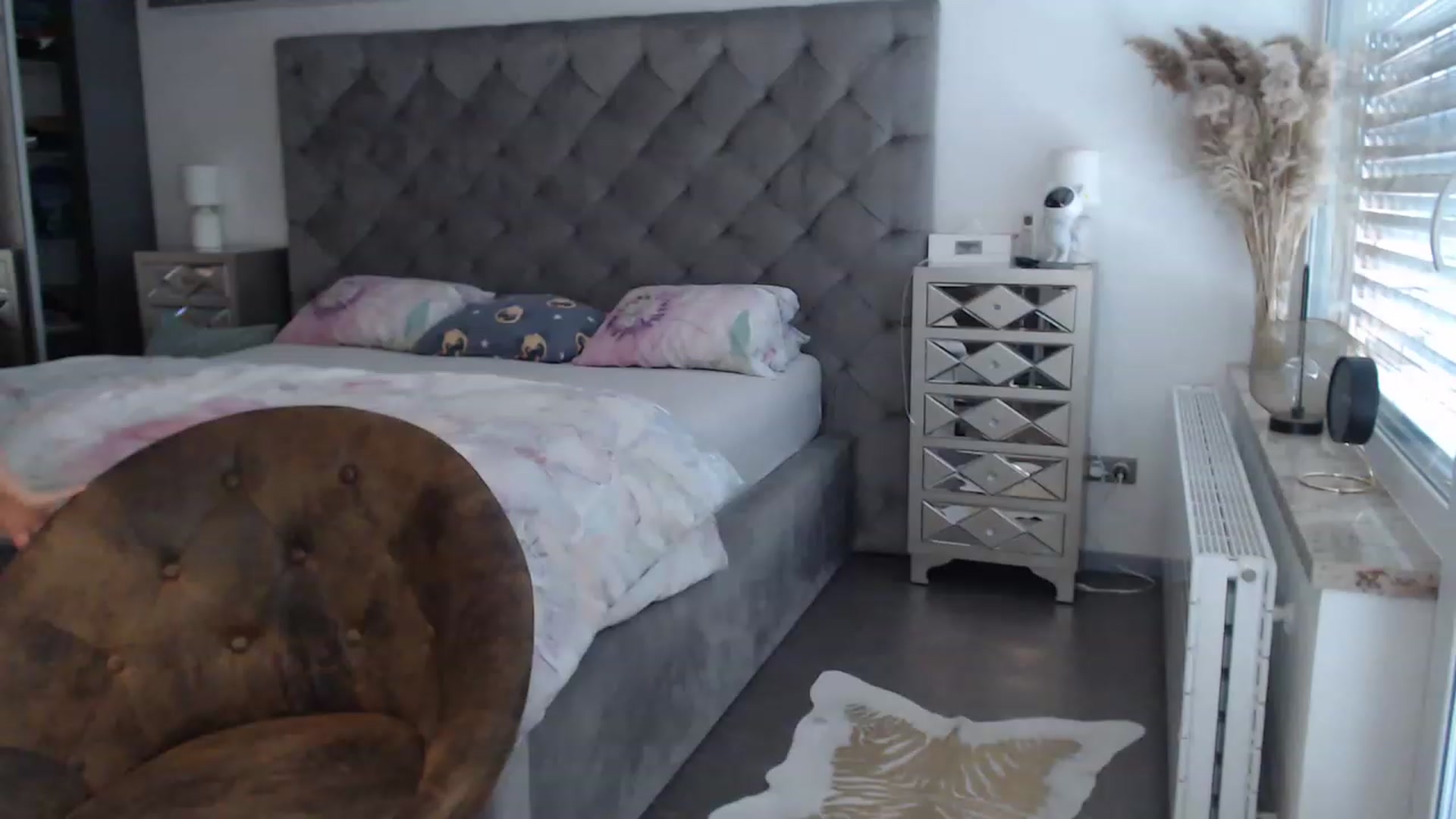 Gallery image thumbnail from CocoMia's myfreecams stream on, 08/08/2023, 07:52 image 8 of 20