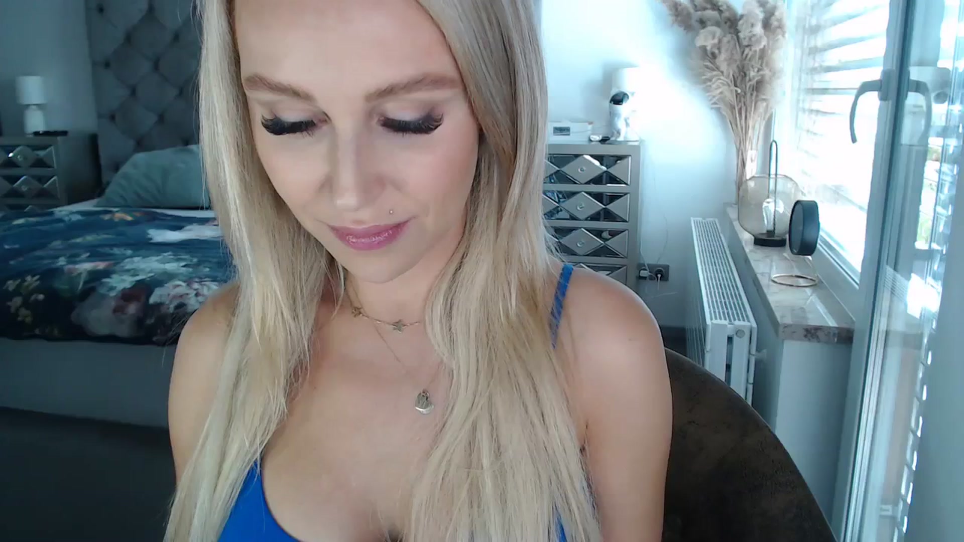 Gallery image thumbnail from CocoMia's myfreecams stream on, 09/25/2023, 12:03 image 2 of 20