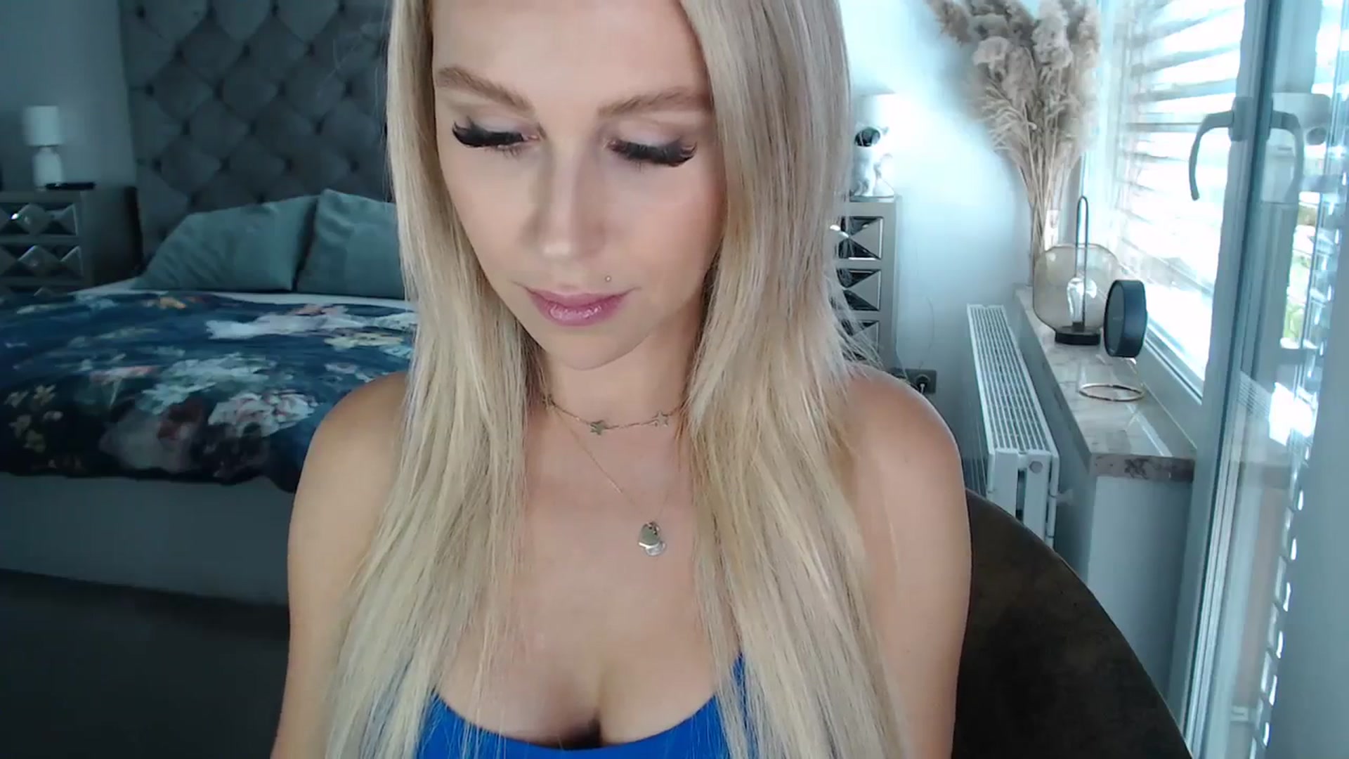 Gallery image thumbnail from CocoMia's myfreecams stream on, 09/25/2023, 12:03 image 7 of 20