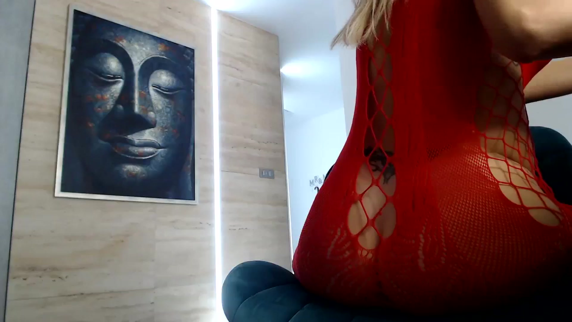Gallery image thumbnail from CocoMia's myfreecams stream on, 10/06/2023, 12:05 image 16 of 20
