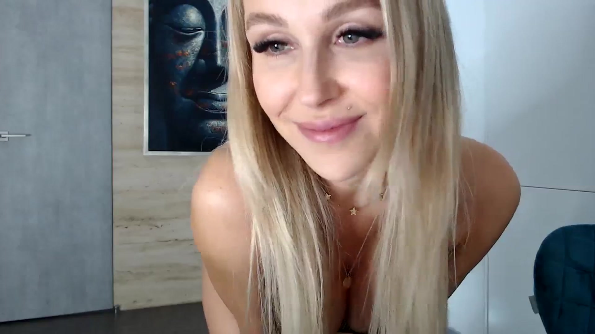 Gallery image thumbnail from CocoMia's myfreecams stream on, 10/30/2023, 08:56 image 8 of 20