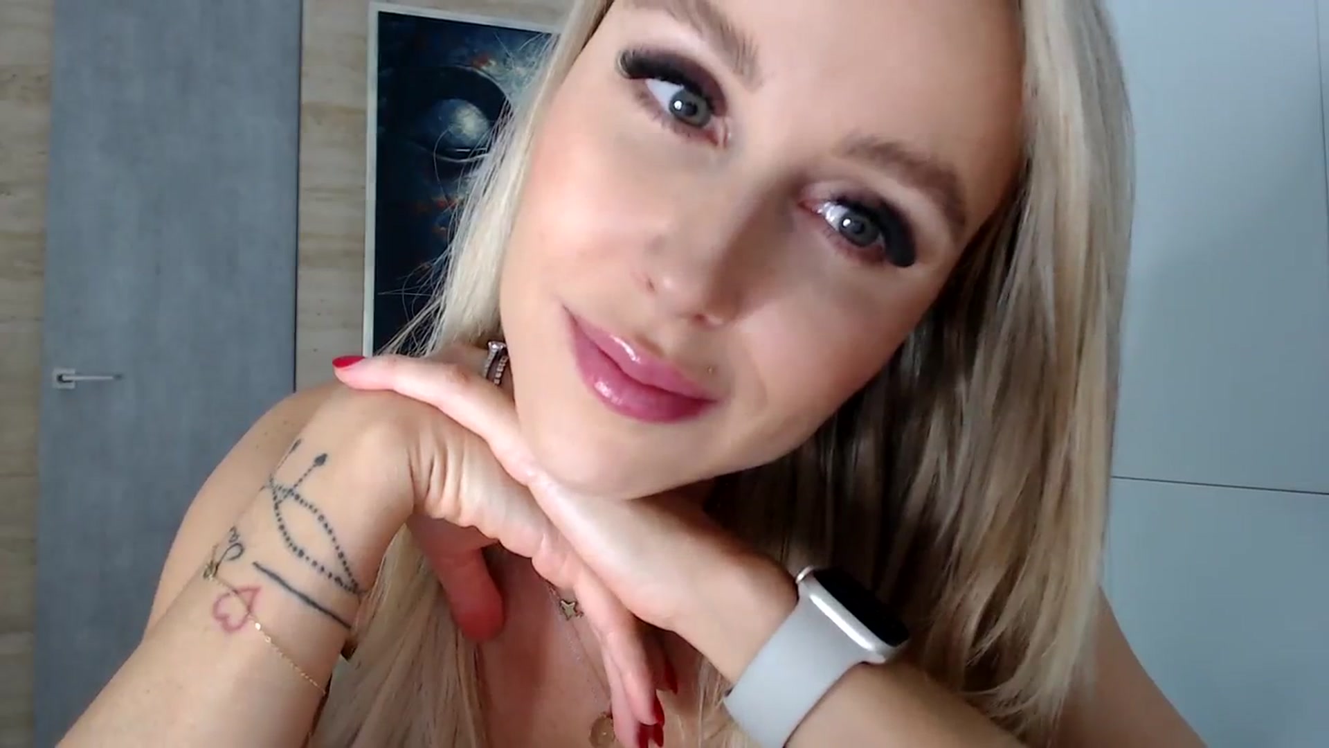 Gallery image thumbnail from CocoMia's myfreecams stream on, 11/02/2023, 12:24 image 17 of 20