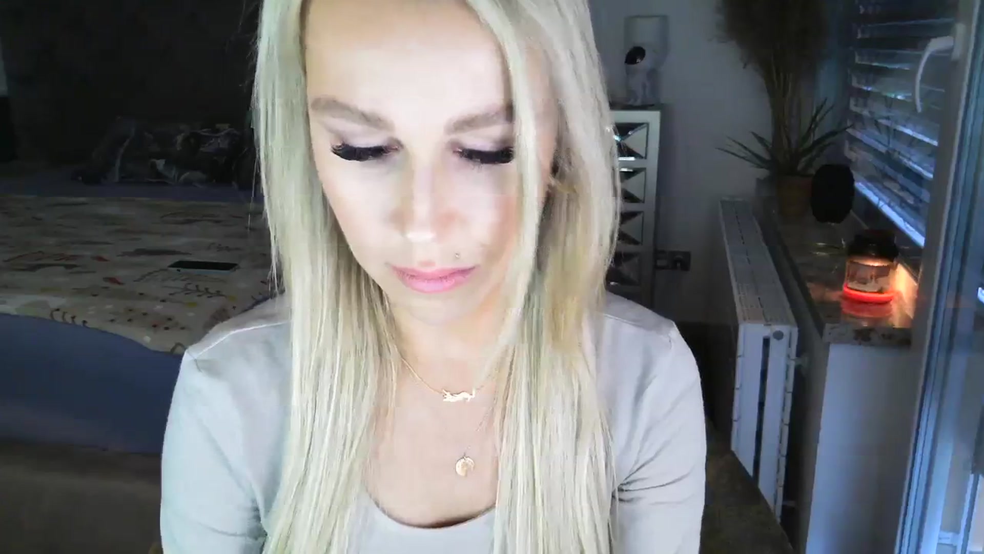 Gallery image thumbnail from CocoMia's myfreecams stream on, 11/27/2023, 13:39 image 8 of 20