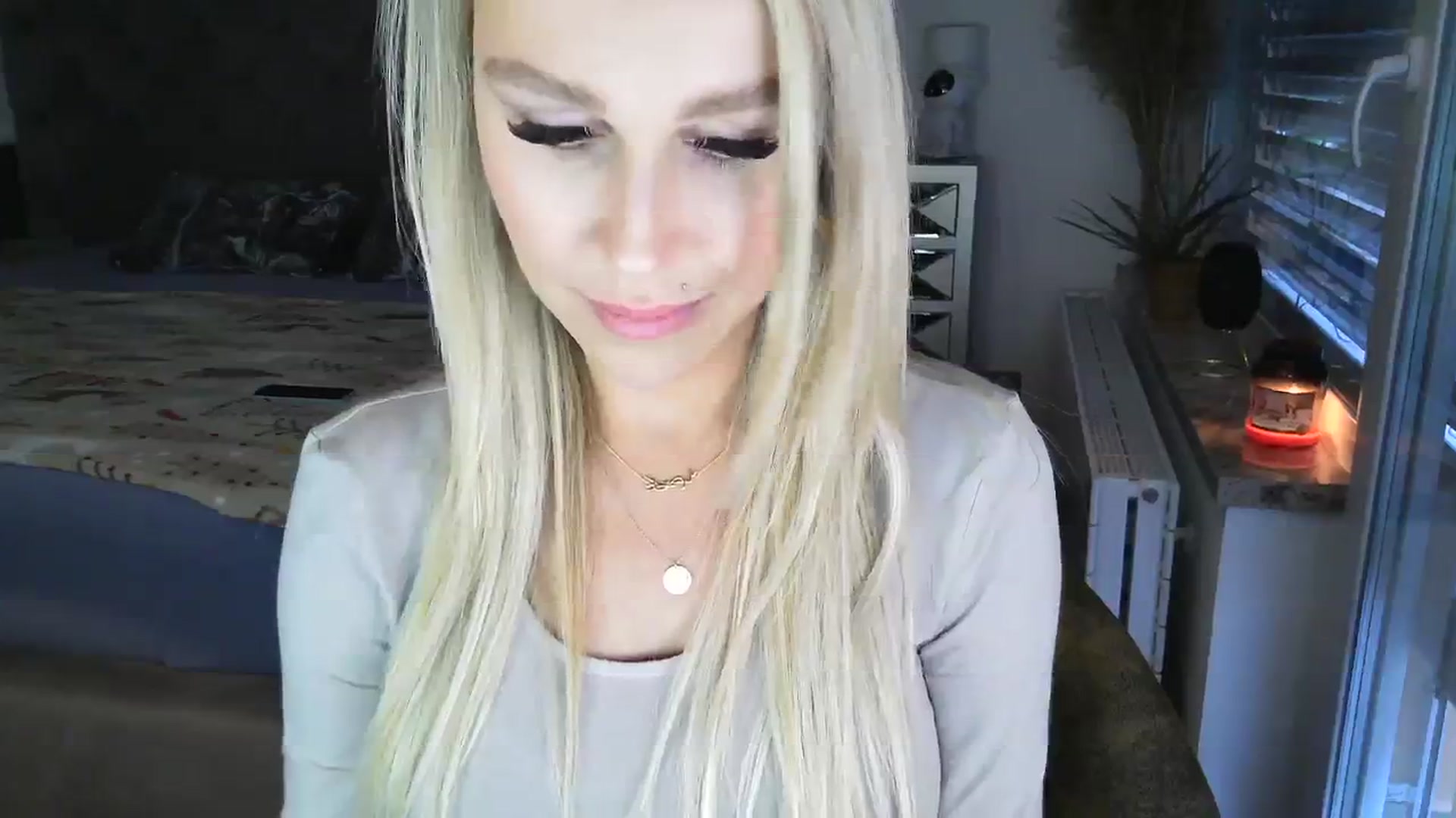 Gallery image thumbnail from CocoMia's myfreecams stream on, 11/27/2023, 13:39 image 3 of 20