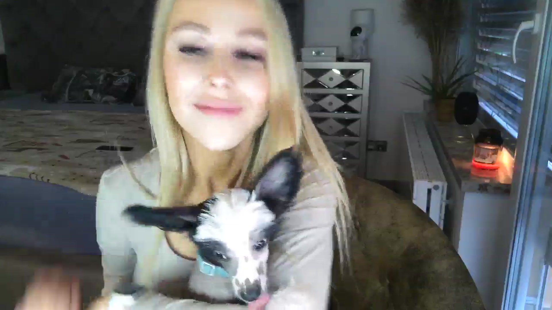 Gallery image thumbnail from CocoMia's myfreecams stream on, 11/27/2023, 13:39 image 19 of 20