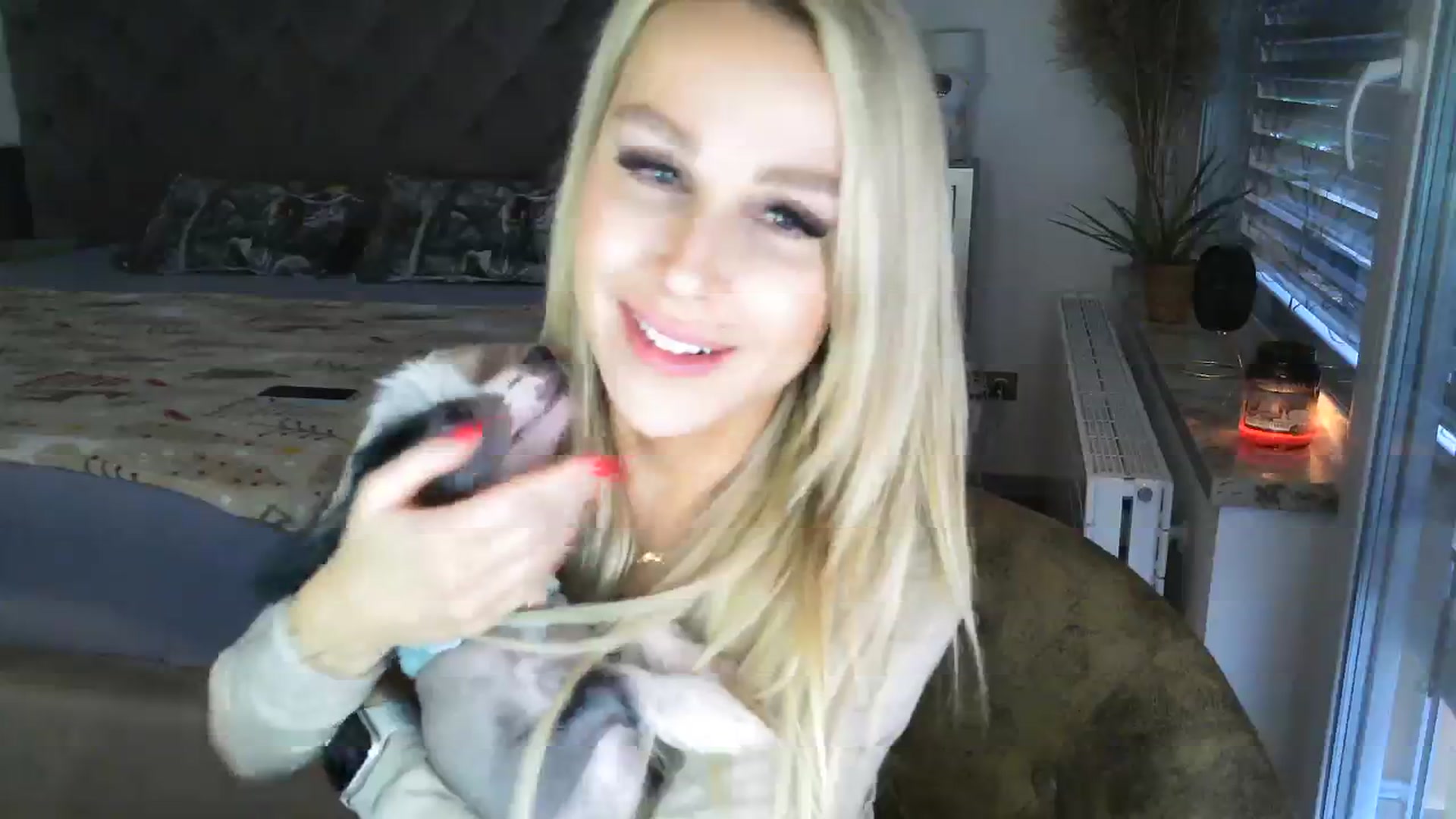 Gallery image thumbnail from CocoMia's myfreecams stream on, 11/27/2023, 13:39 image 17 of 20