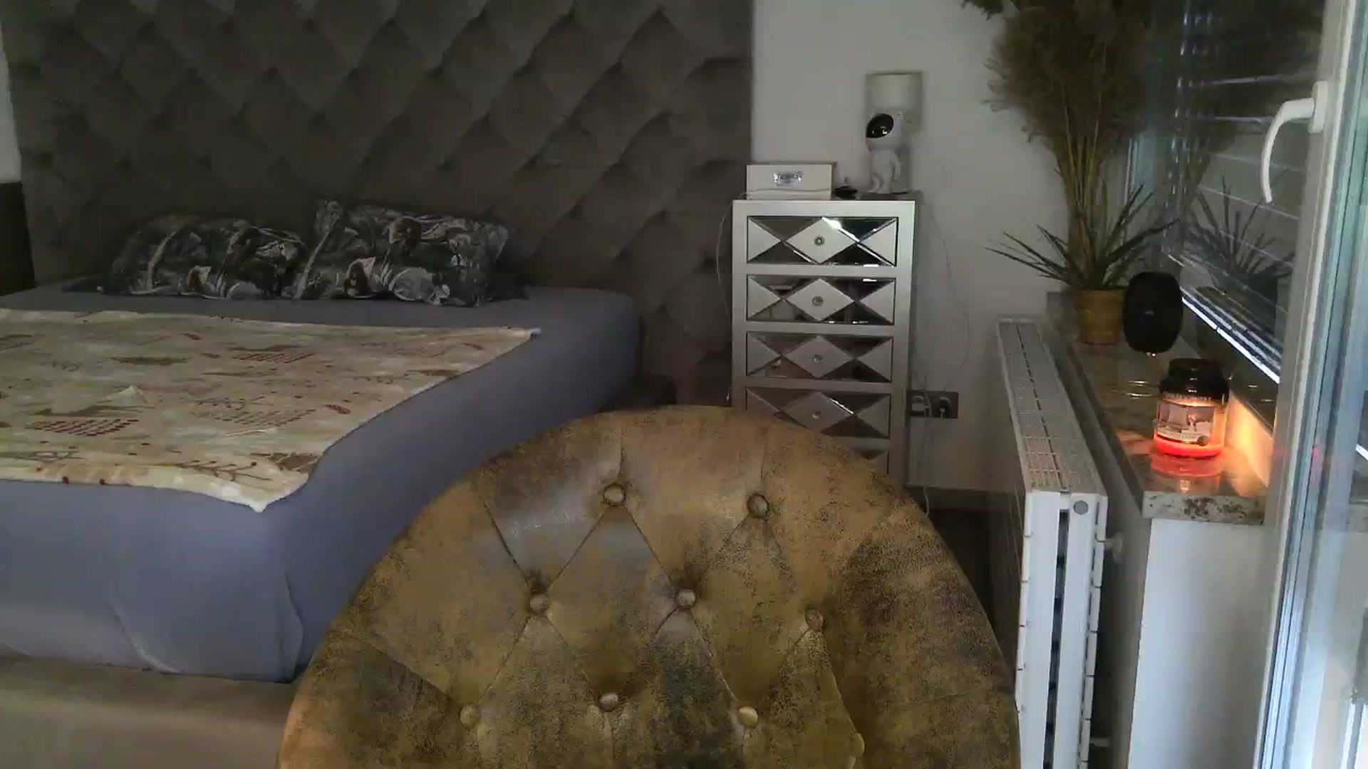 Gallery image thumbnail from CocoMia's myfreecams stream on, 11/28/2023, 09:45 image 10 of 20
