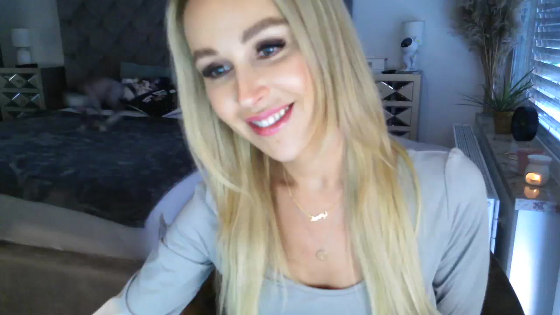 Gallery image thumbnail from CocoMia's myfreecams stream on, 12/11/2023, 09:38 image 1 of 20