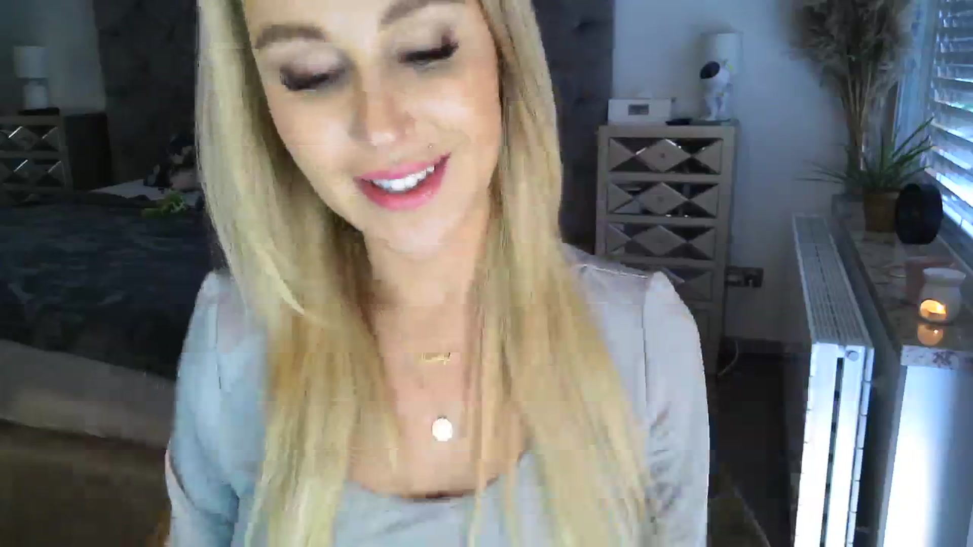 Gallery image thumbnail from CocoMia's myfreecams stream on, 12/11/2023, 09:38 image 3 of 20