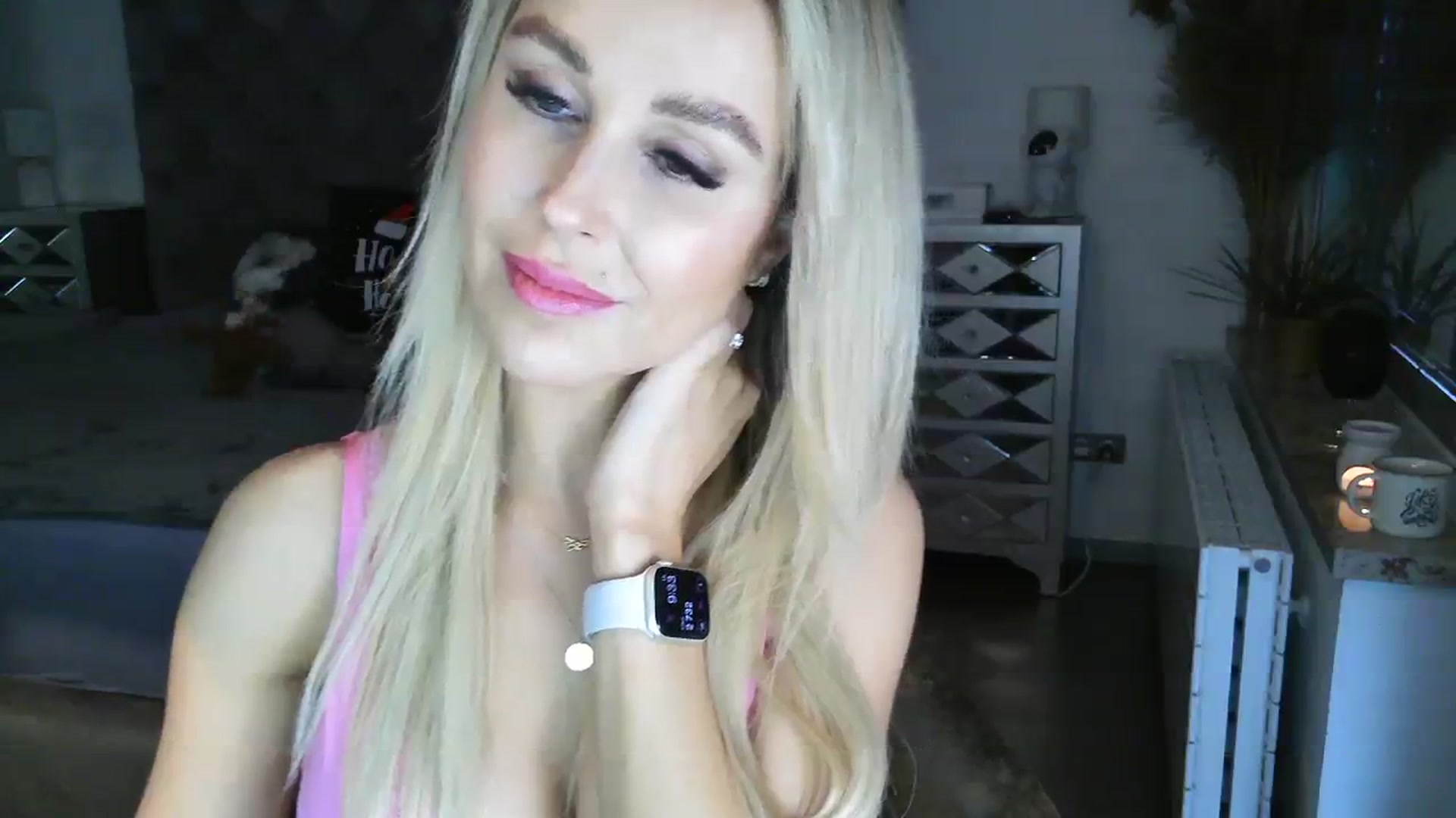 Gallery image thumbnail from CocoMia's myfreecams stream on, 12/13/2023, 08:46 image 7 of 20